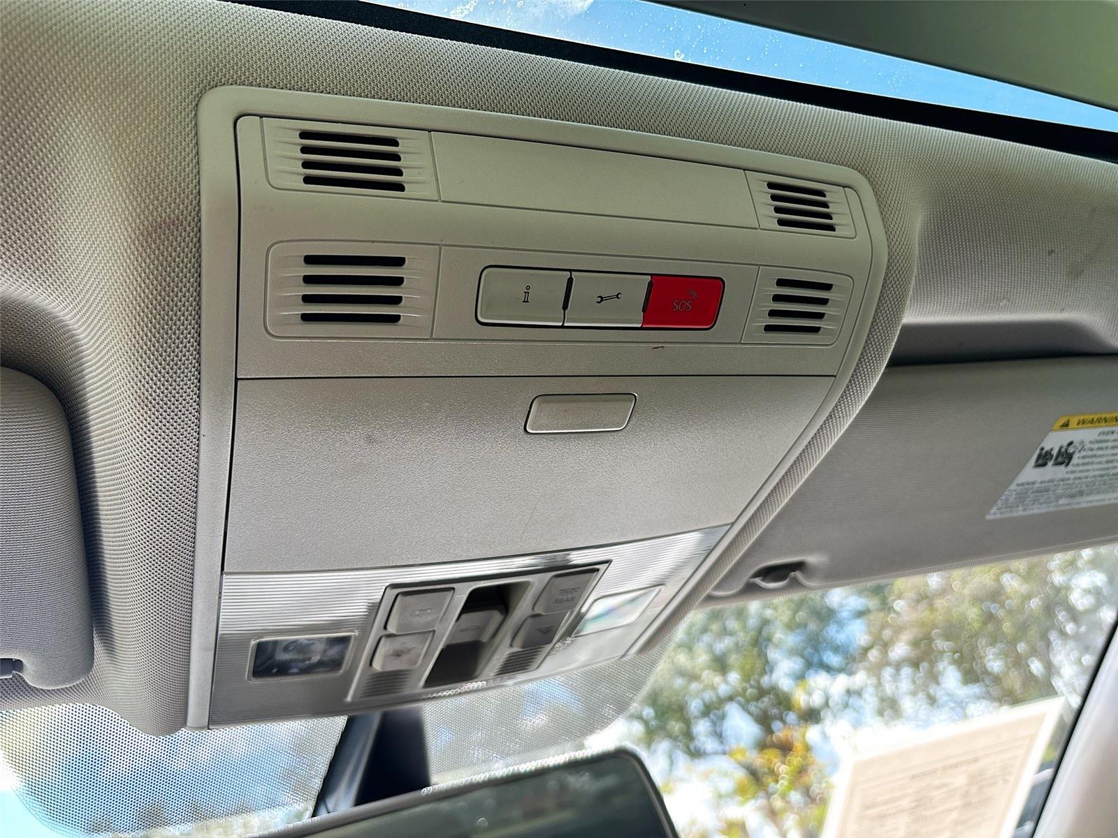 2017 Volkswagen Golf SEL