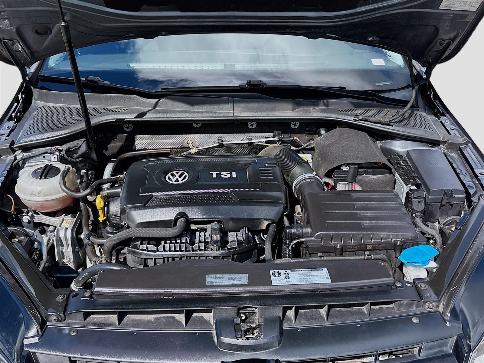 2017 Volkswagen Golf SEL