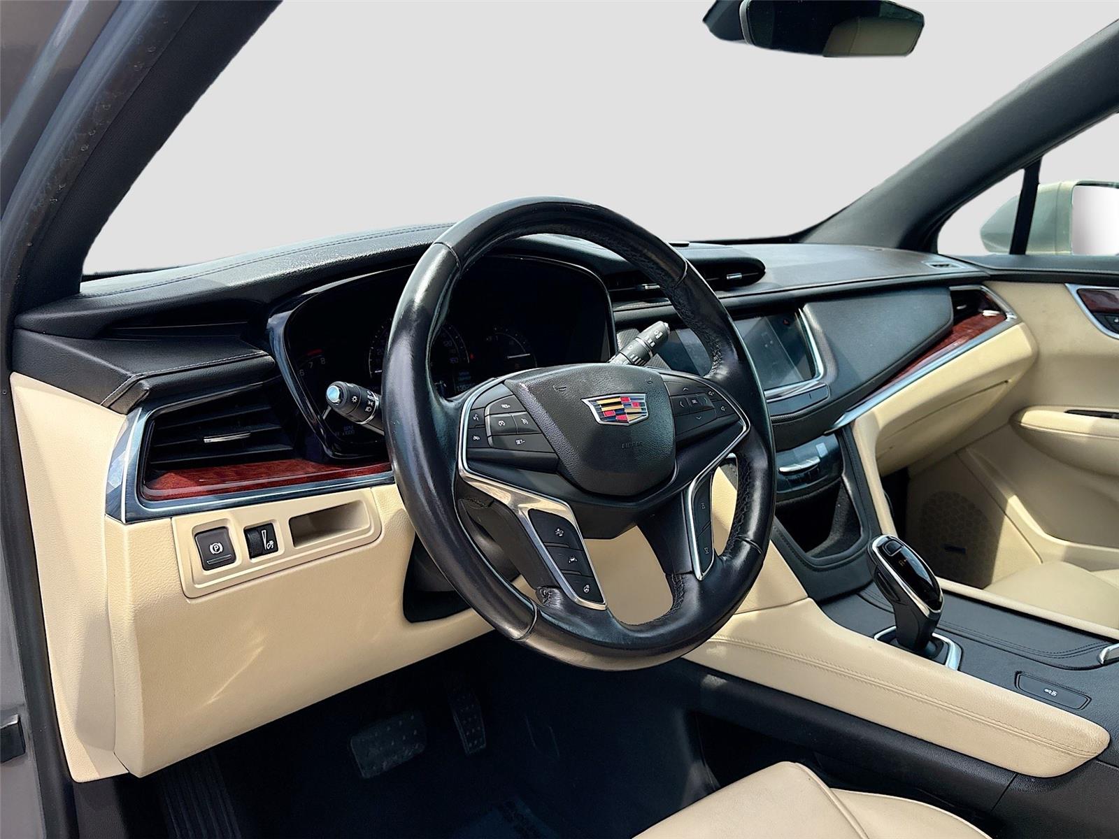 2018 Cadillac XT5 Luxury FWD