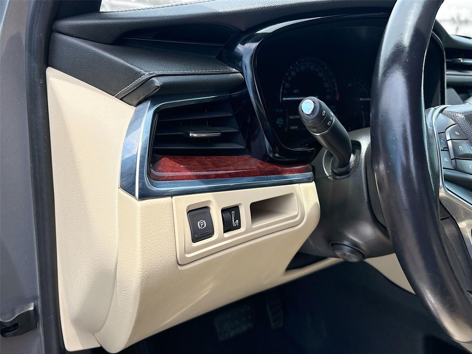 2018 Cadillac XT5 Luxury FWD