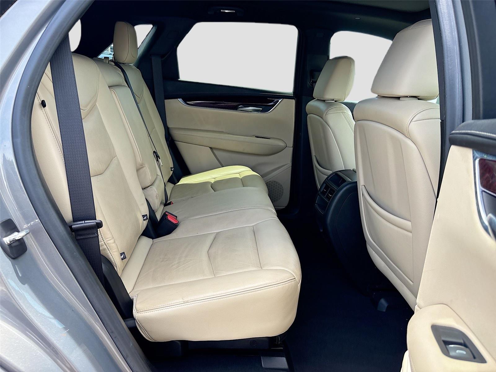 2018 Cadillac XT5 Luxury FWD