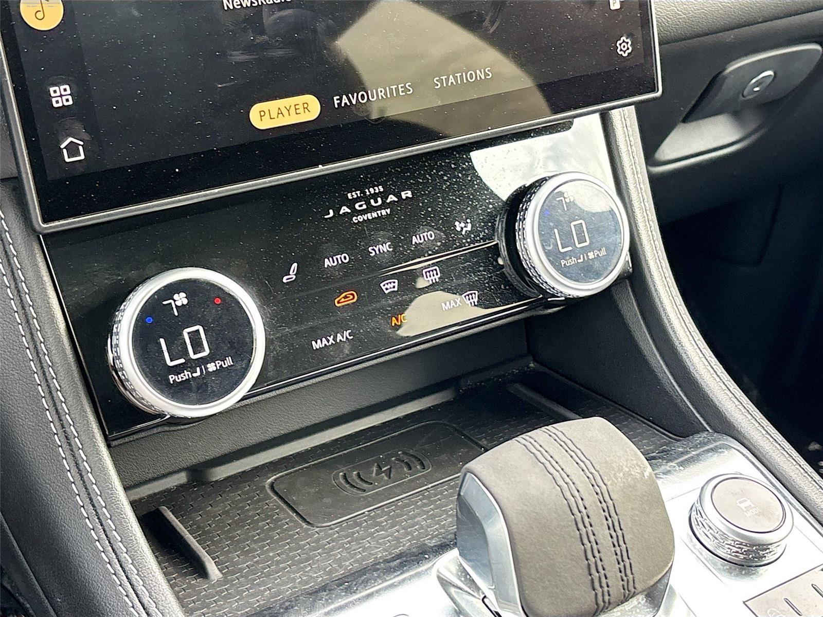 2024 Jaguar F-PACE R-Dynamic S