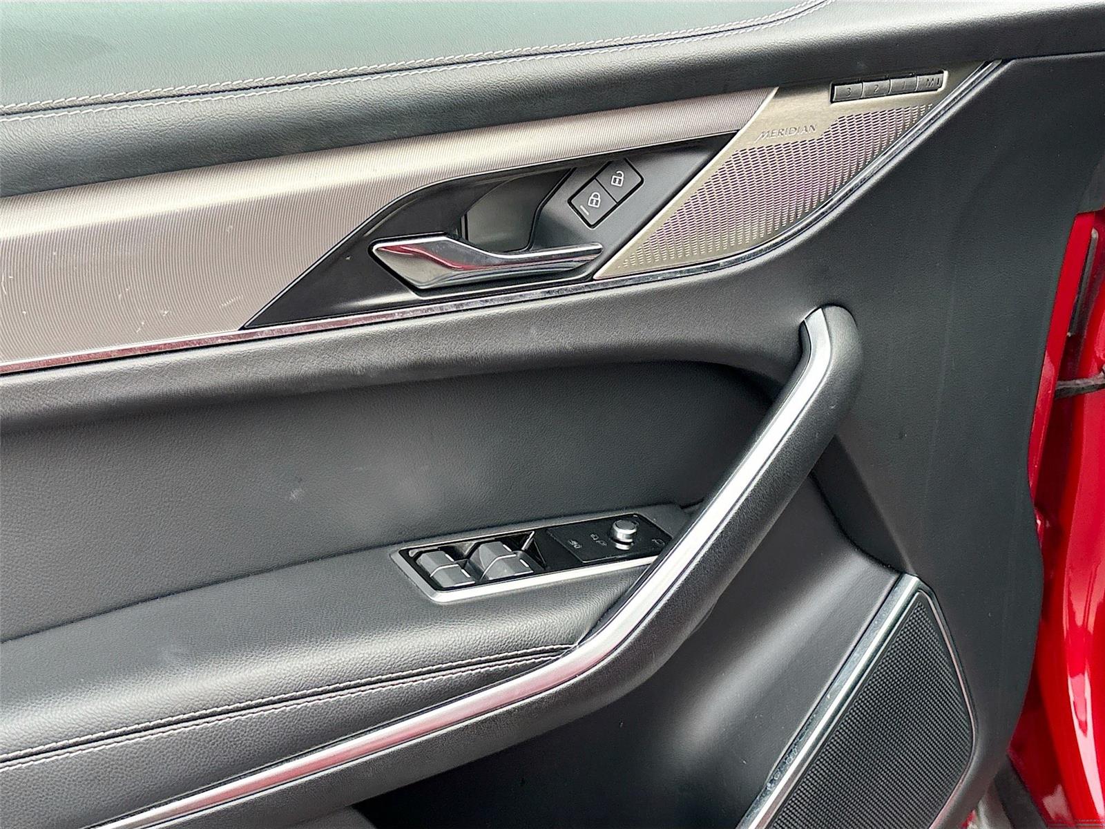 2024 Jaguar F-PACE R-Dynamic S