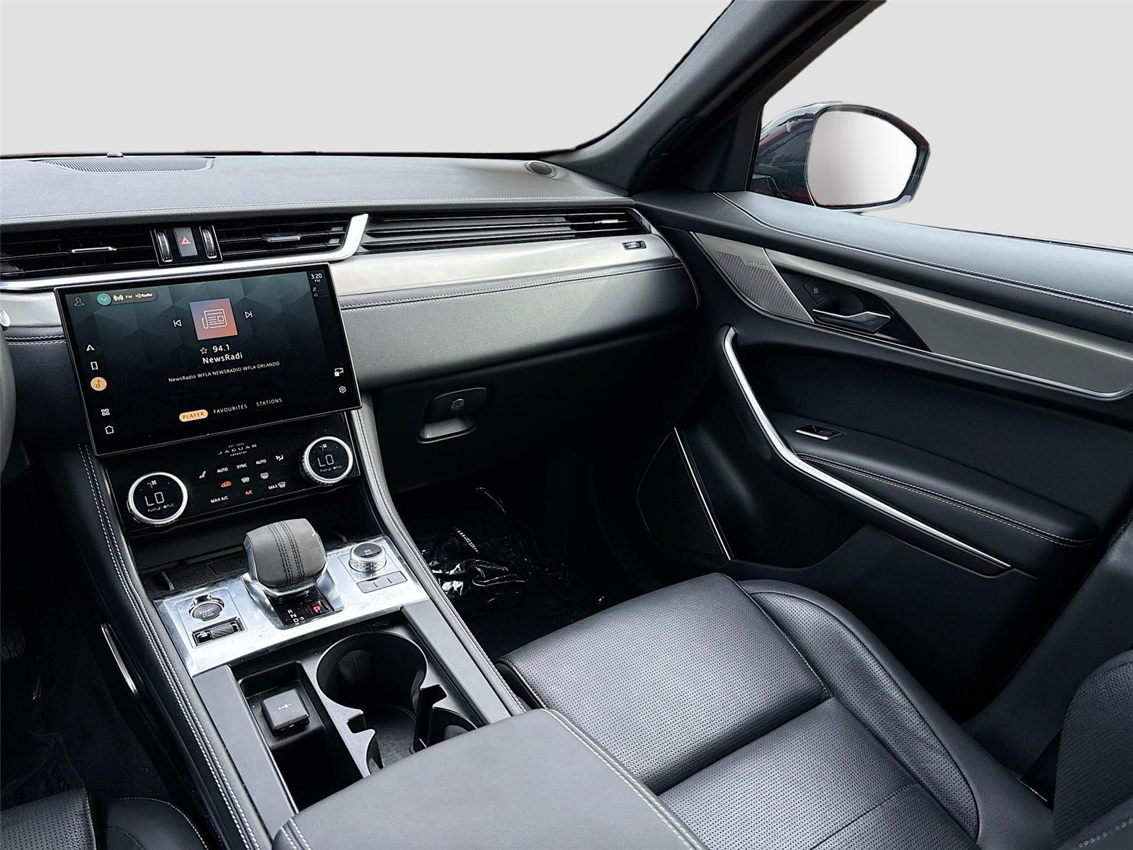 2024 Jaguar F-PACE R-Dynamic S