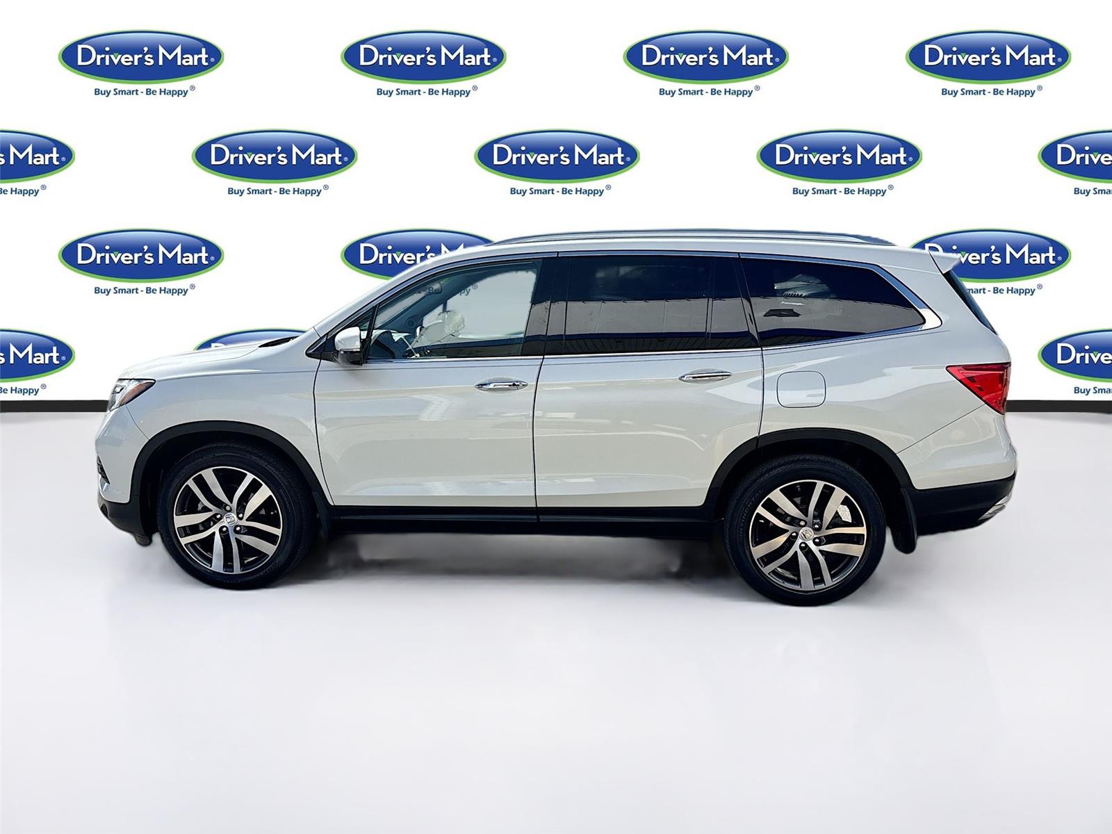2016 Honda Pilot Elite photo 4