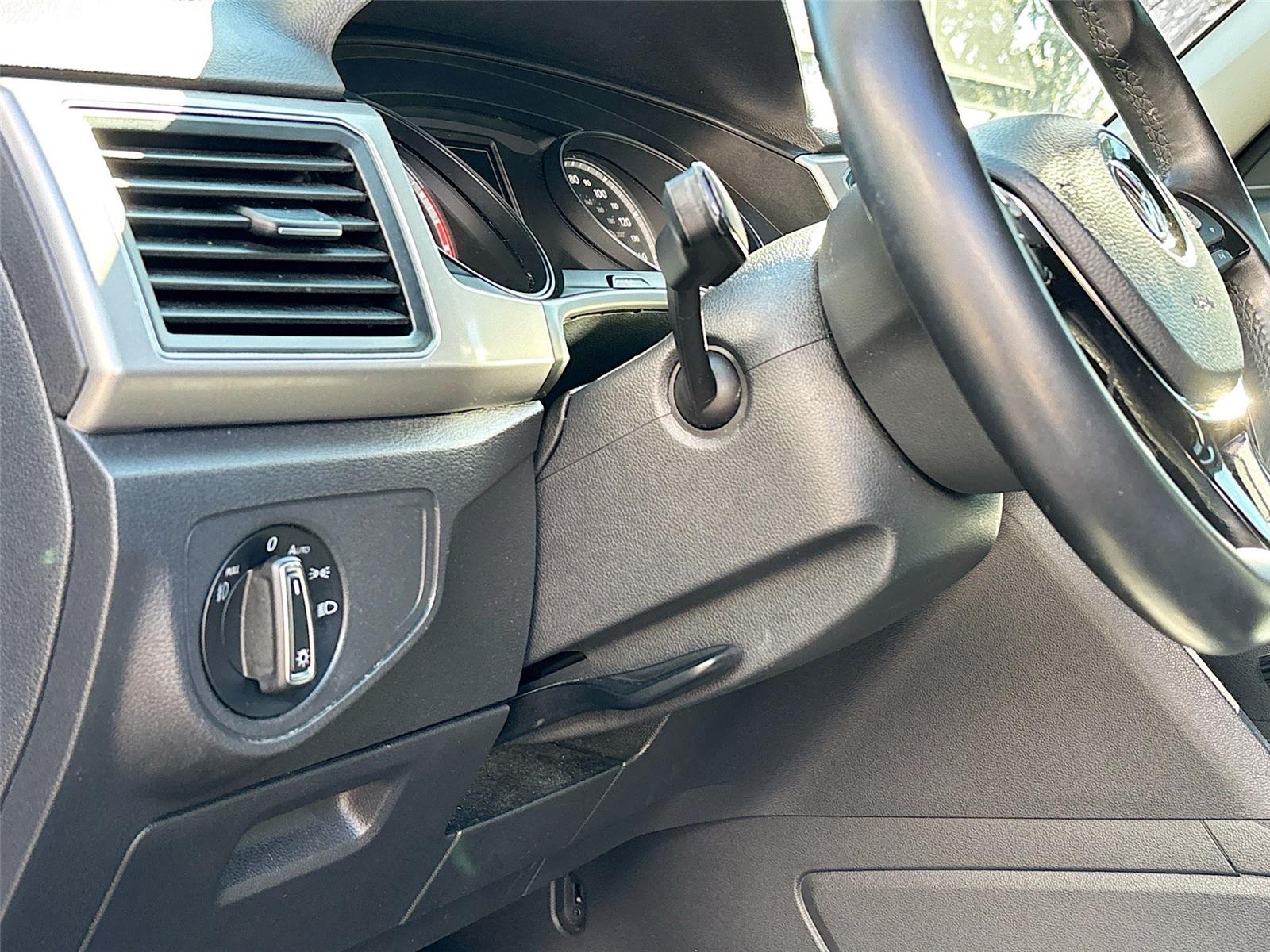 2019 Volkswagen Atlas 3.6L V6 SE w/Technology