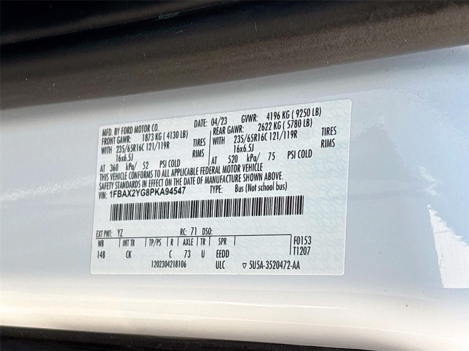 2023 Ford Transit Passenger Wagon XLT