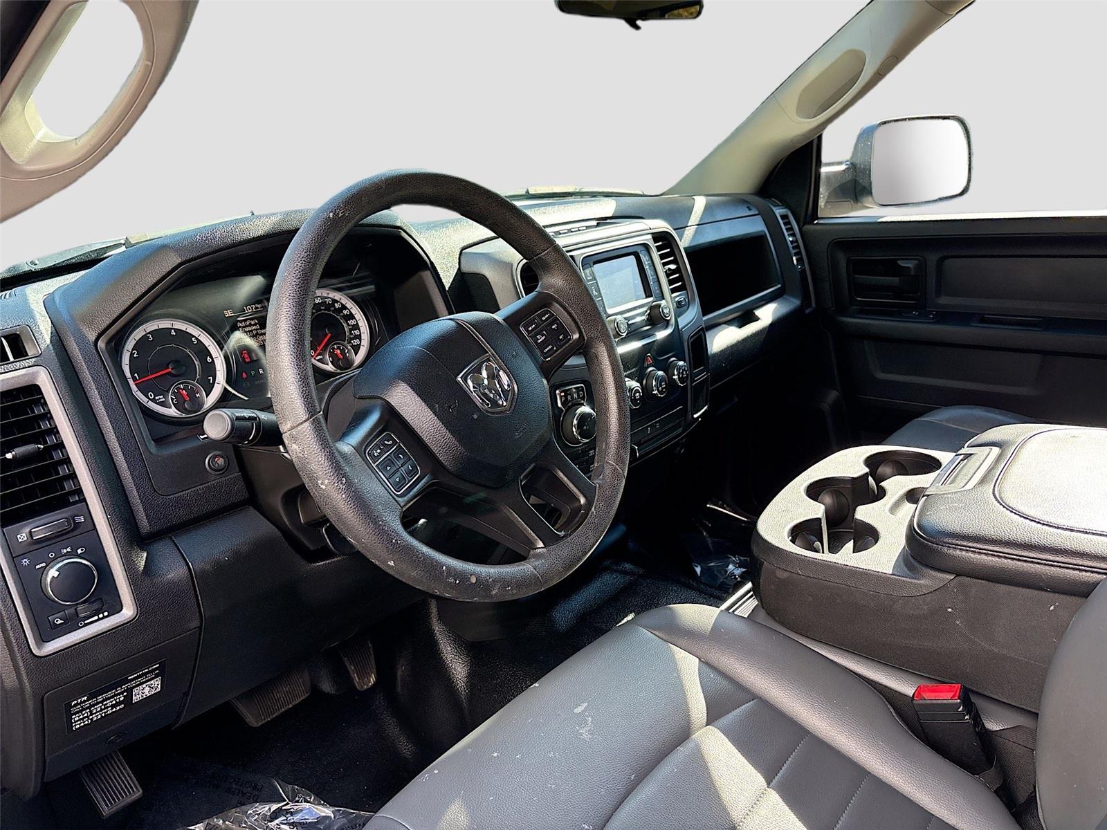 2022 Ram 1500 Classic Tradesman photo 2