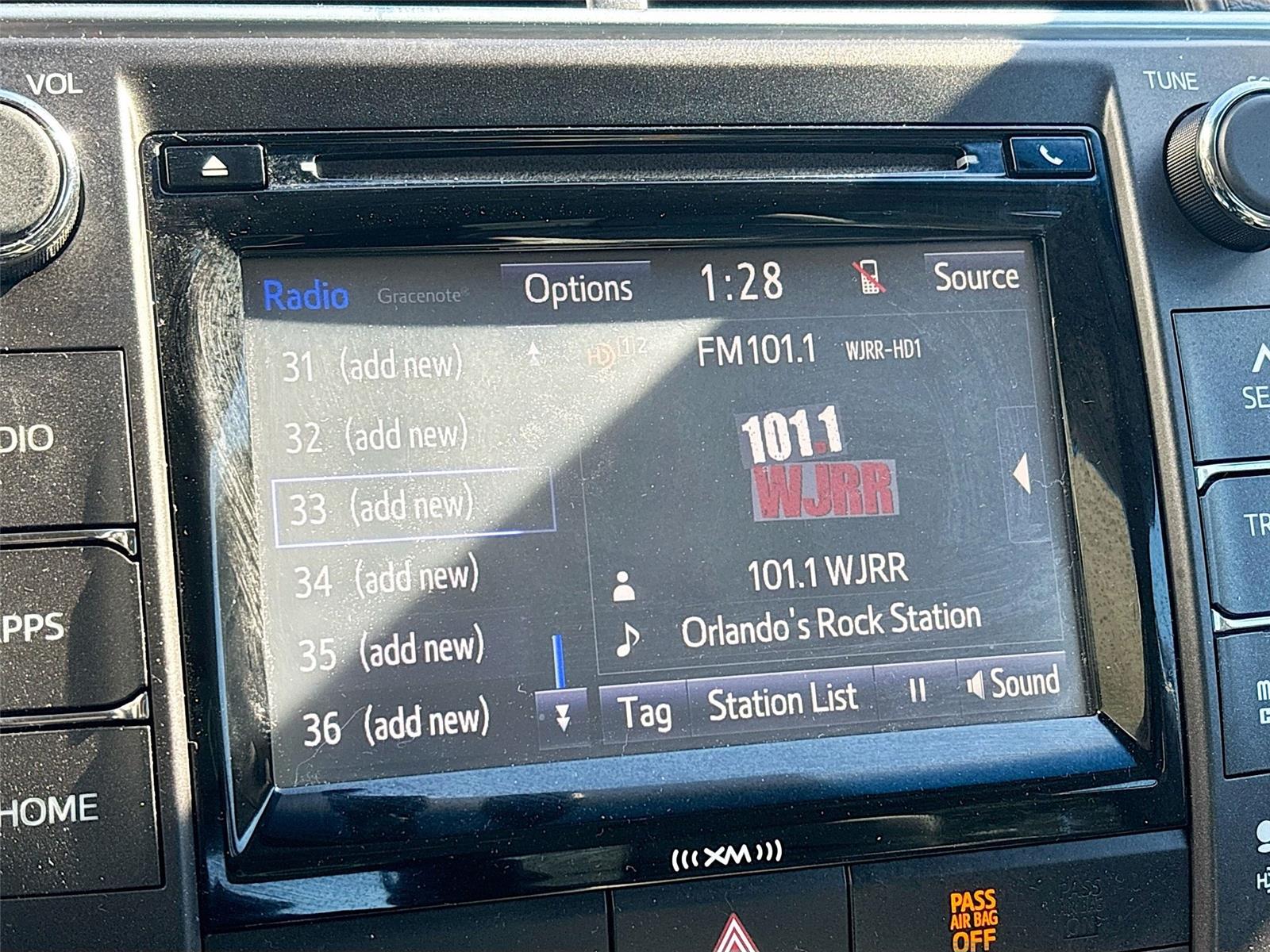 2016 Toyota Camry Hybrid SE