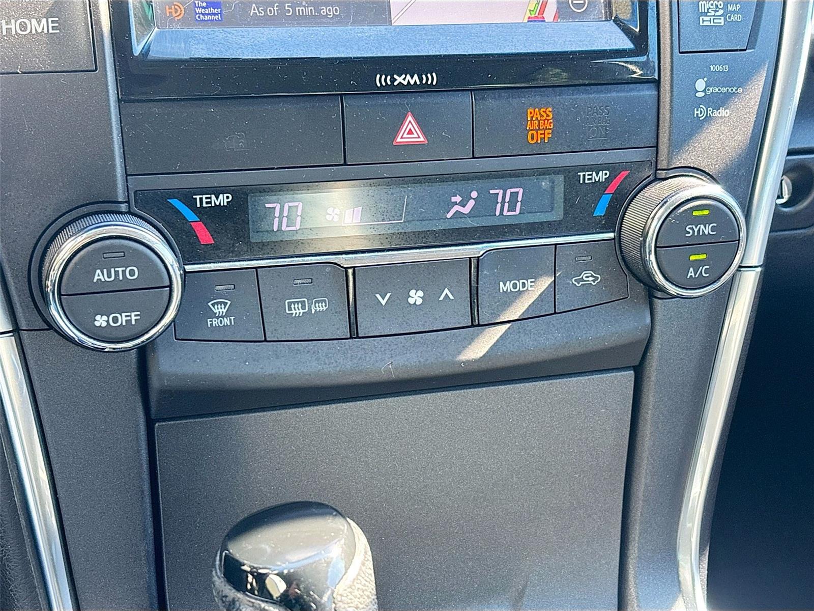 2016 Toyota Camry Hybrid SE