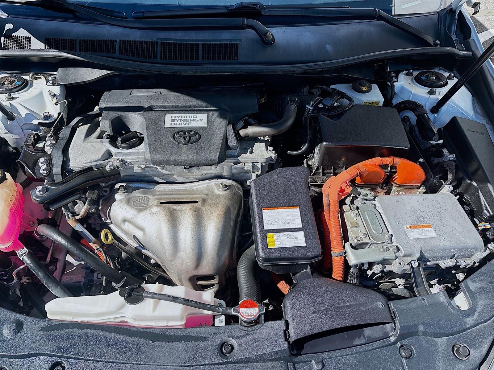 2016 Toyota Camry Hybrid SE