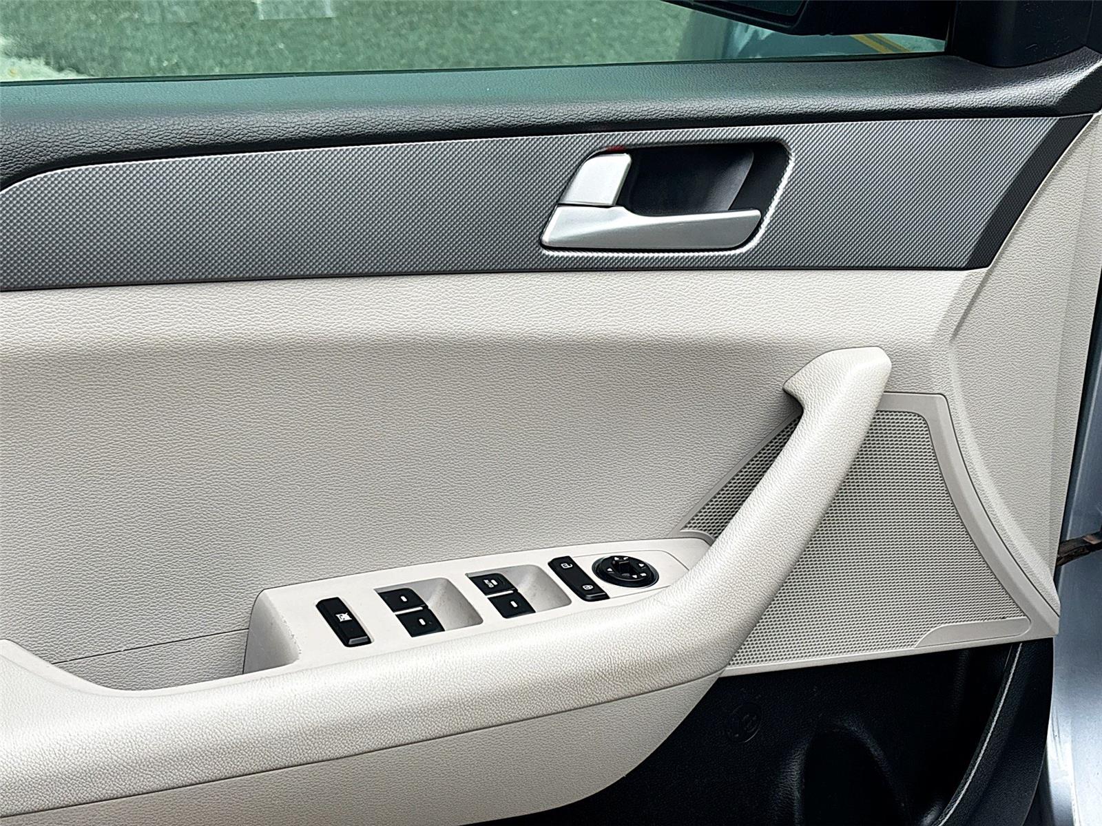 2015 Hyundai Sonata 2.4L SE