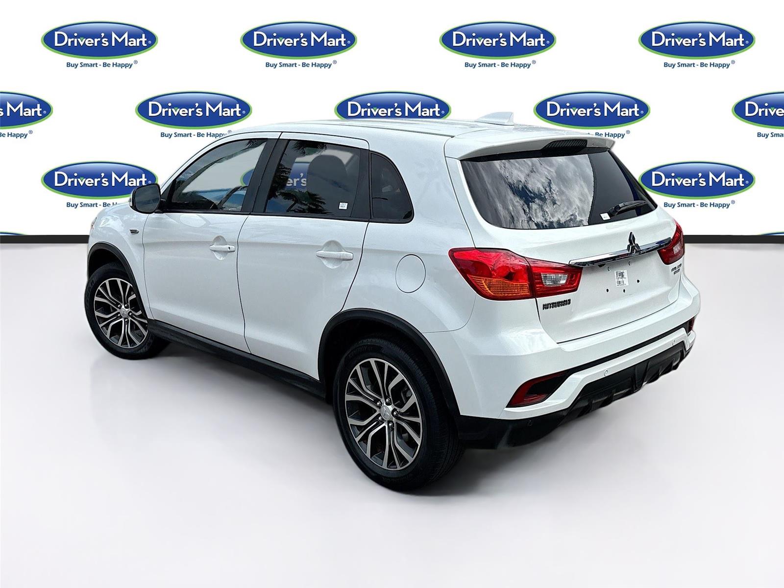 2019 Mitsubishi Outlander Sport ES photo 3