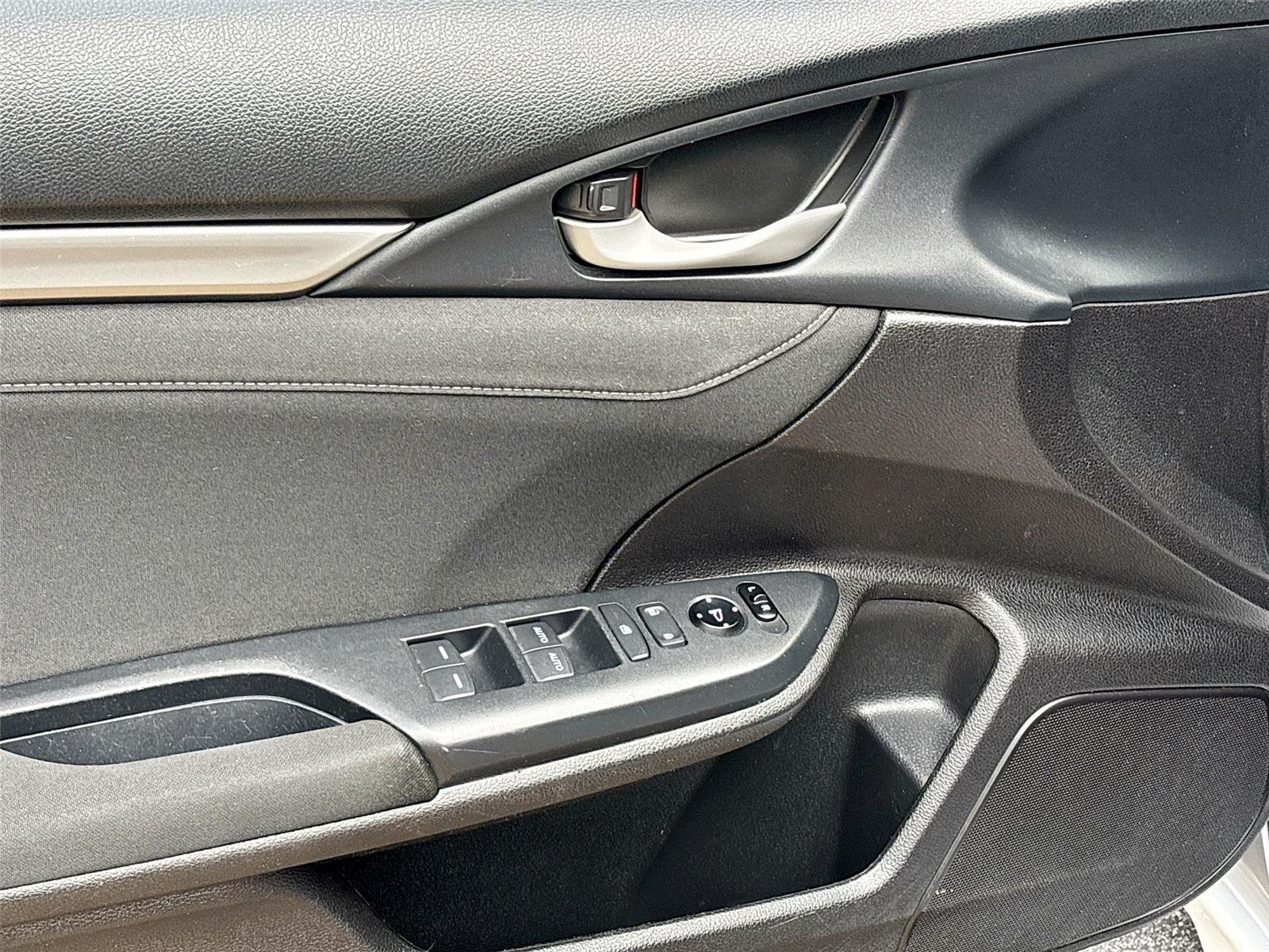 2017 Honda Civic Hatchback EX