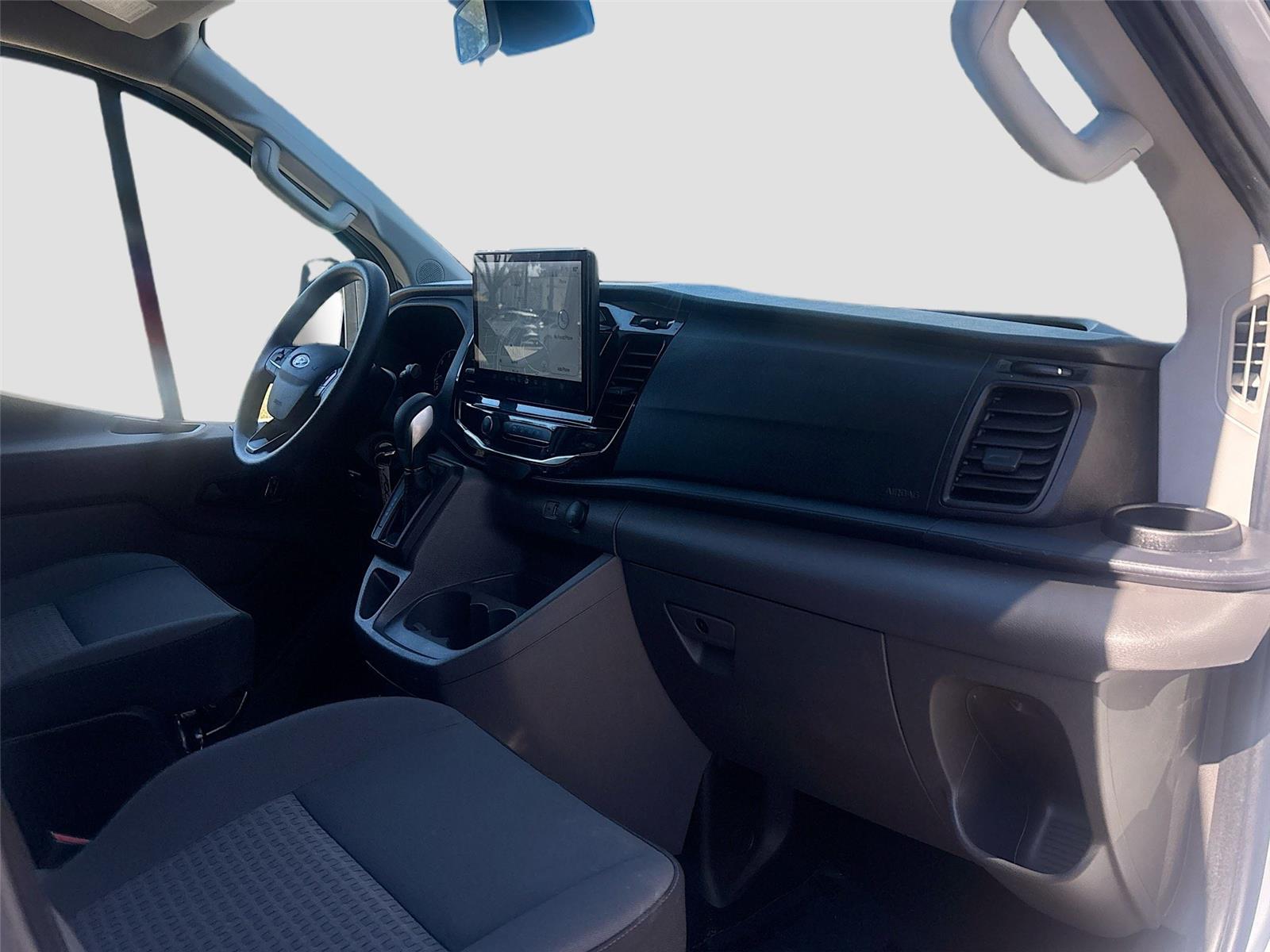 2023 Ford Transit Passenger Wagon XLT