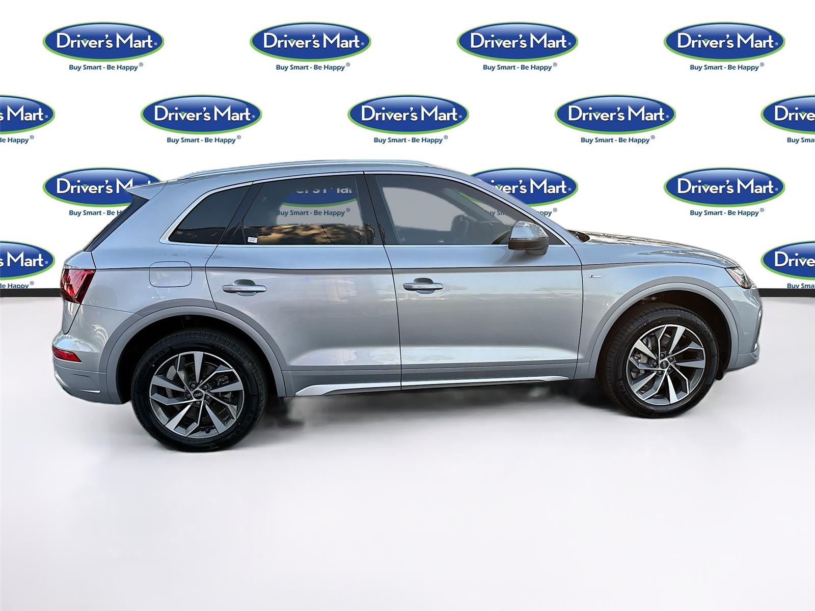 2022 Audi Q5 S line Premium Plus