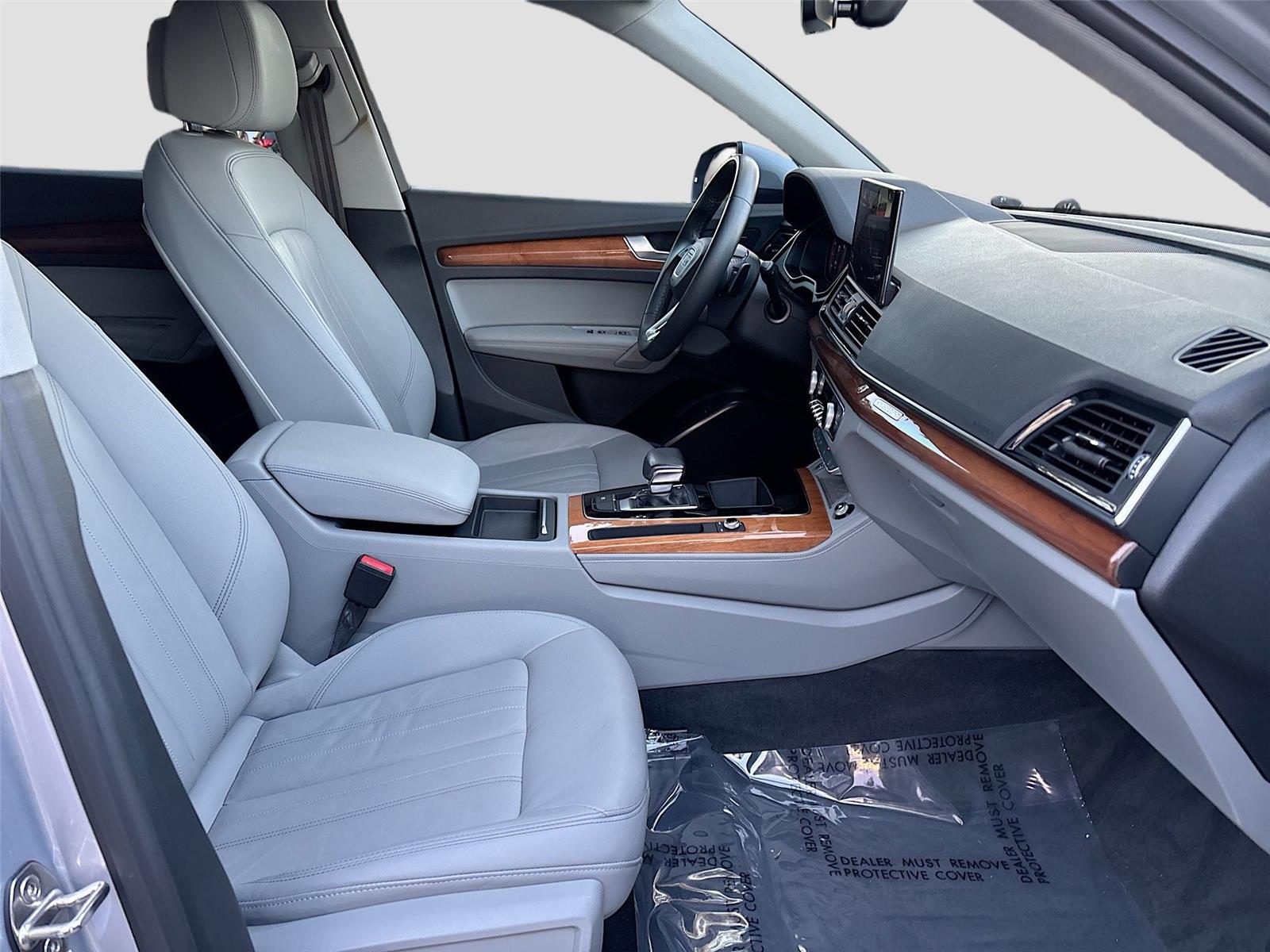 2022 Audi Q5 S line Premium Plus