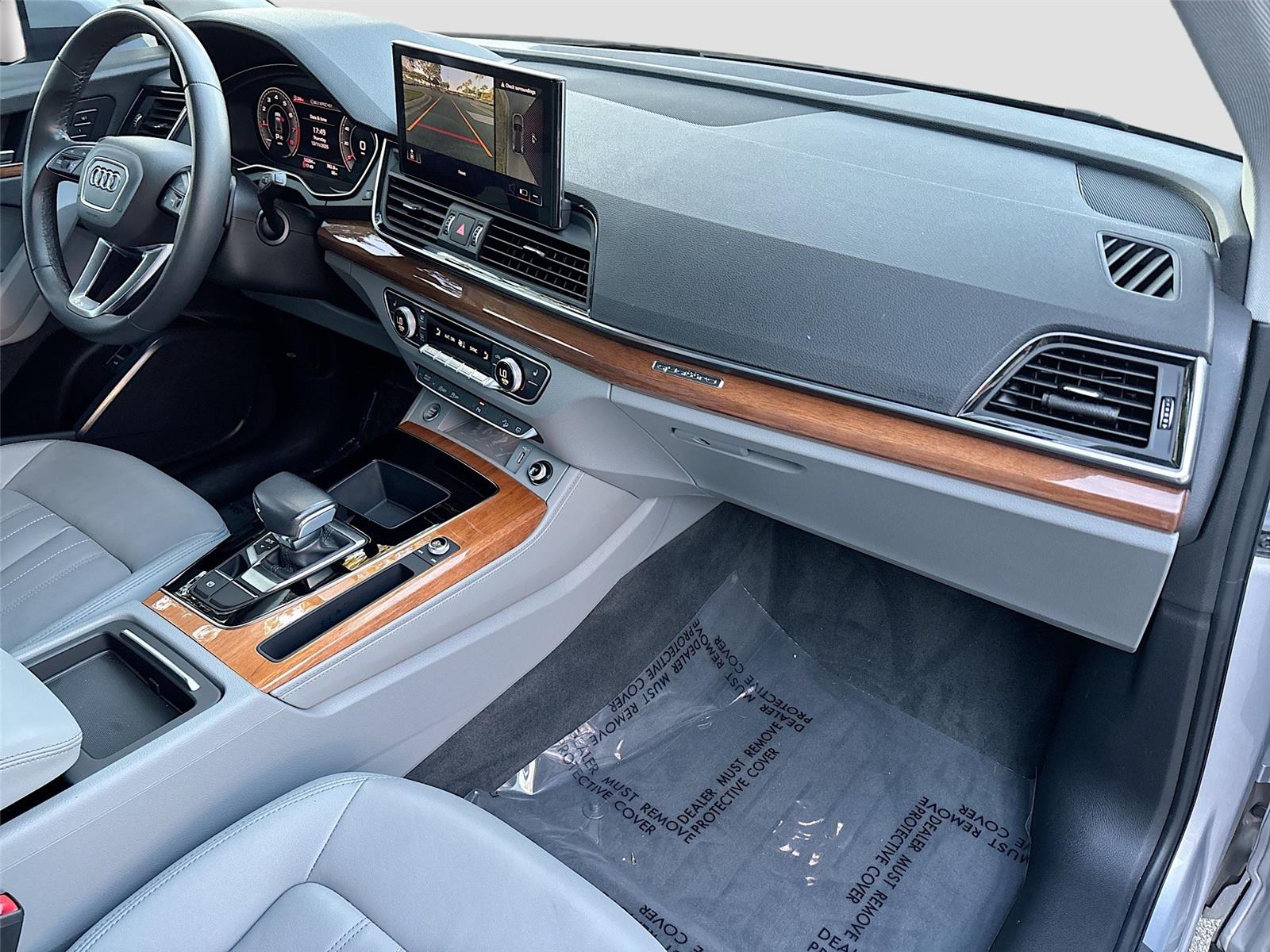 2022 Audi Q5 S line Premium Plus