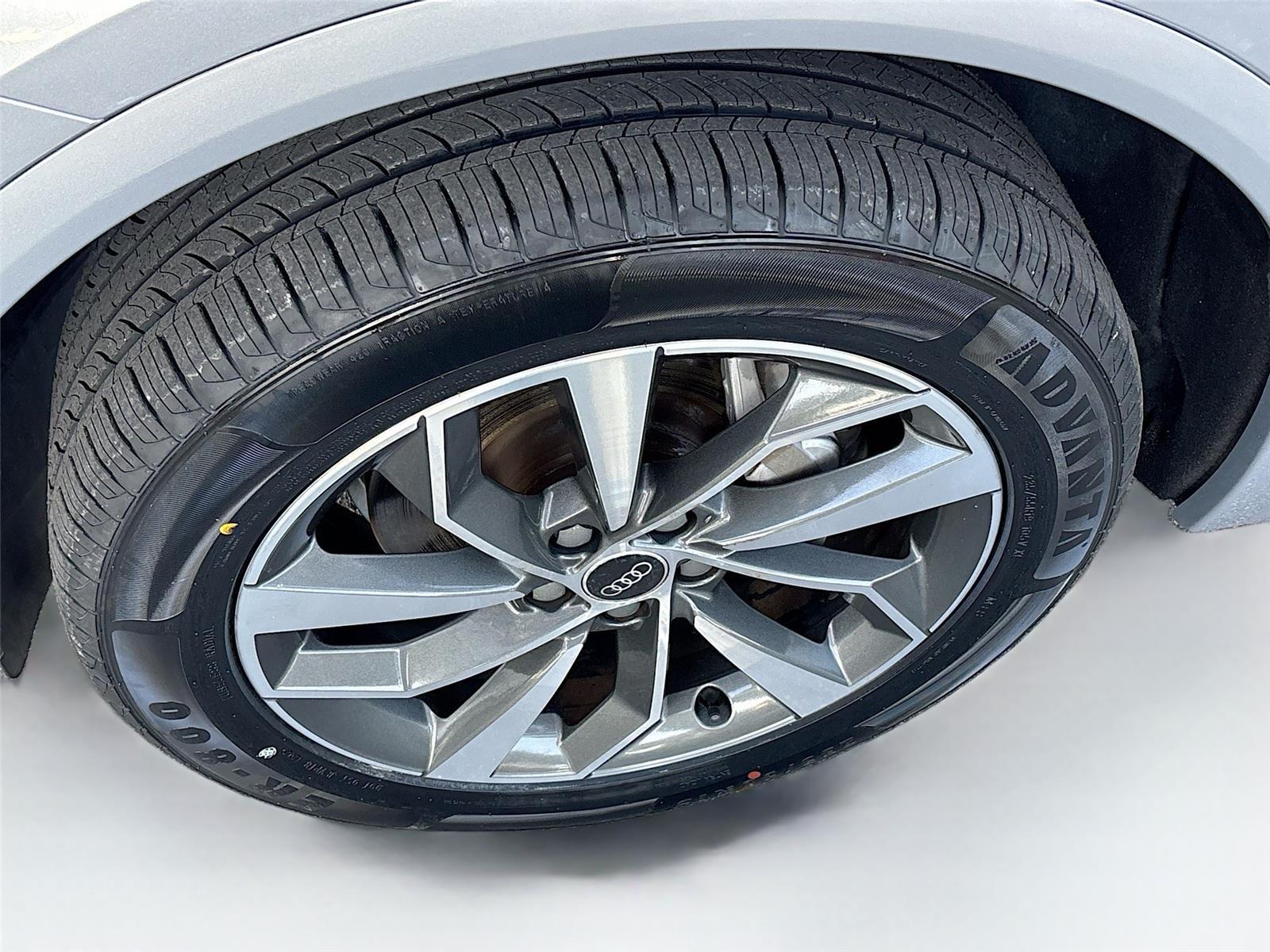 2022 Audi Q5 S line Premium Plus