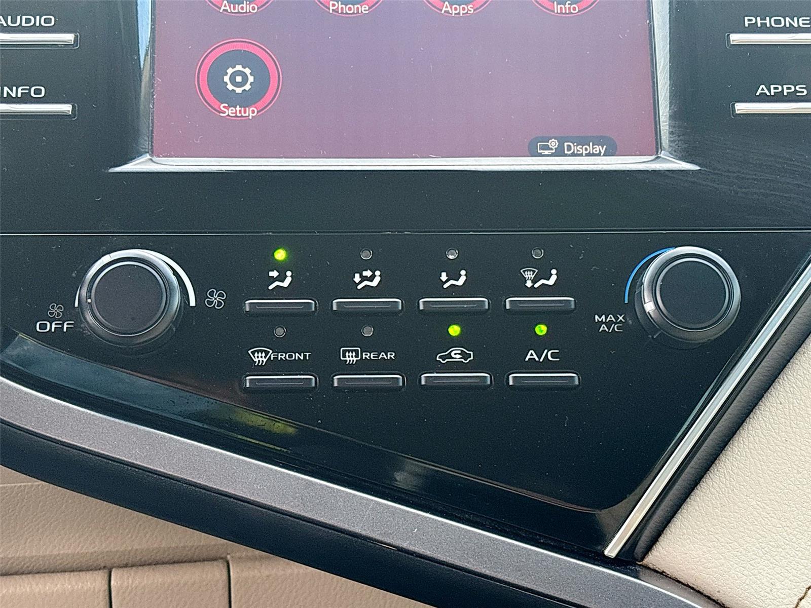 2018 Toyota Camry LE