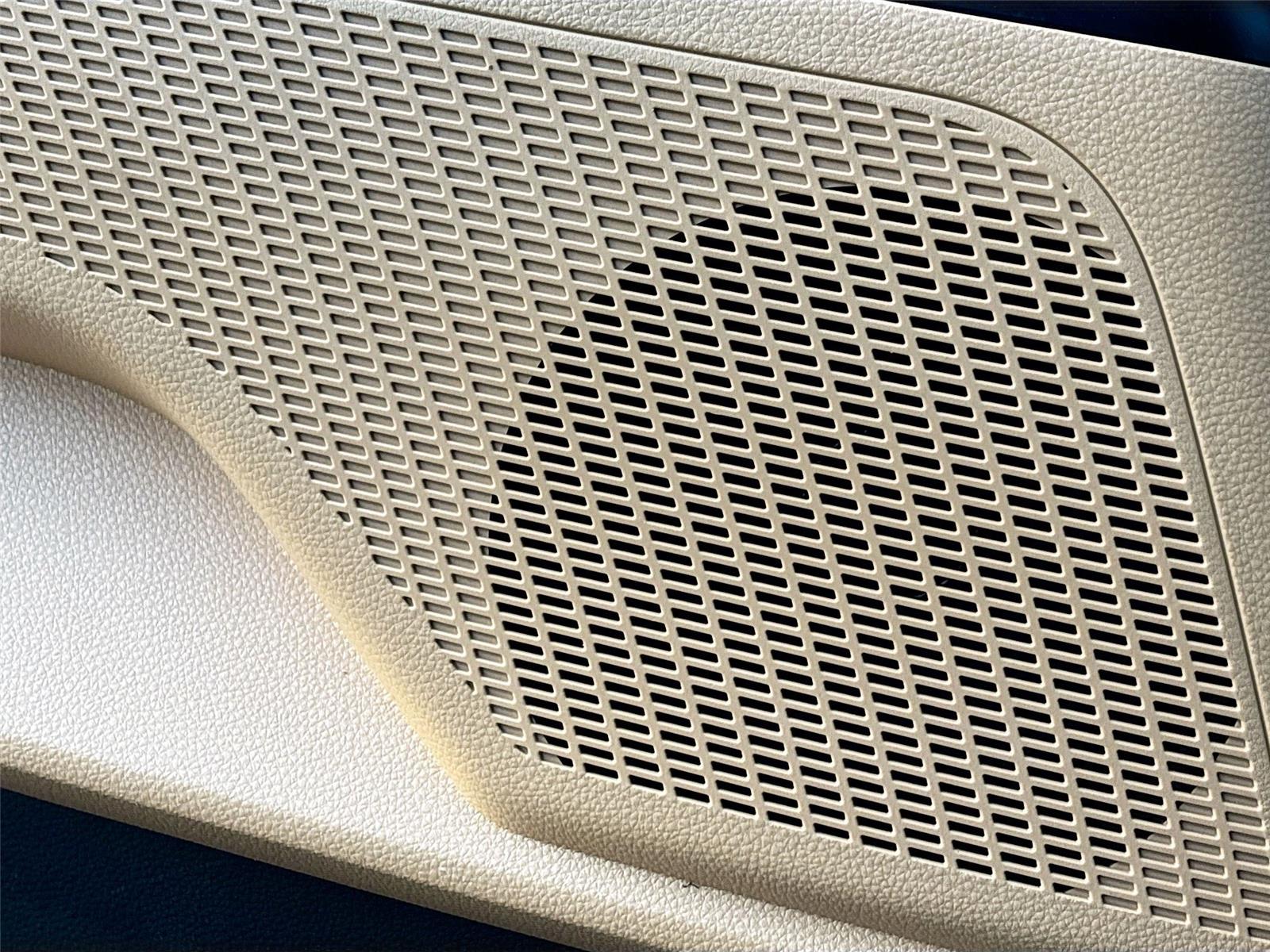 2022 Kia Carnival LX