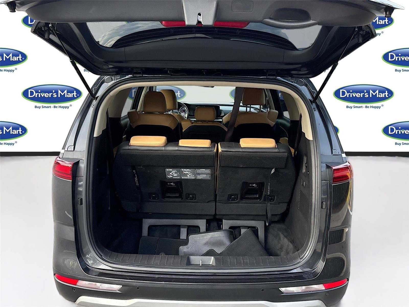 2022 Kia Carnival LX