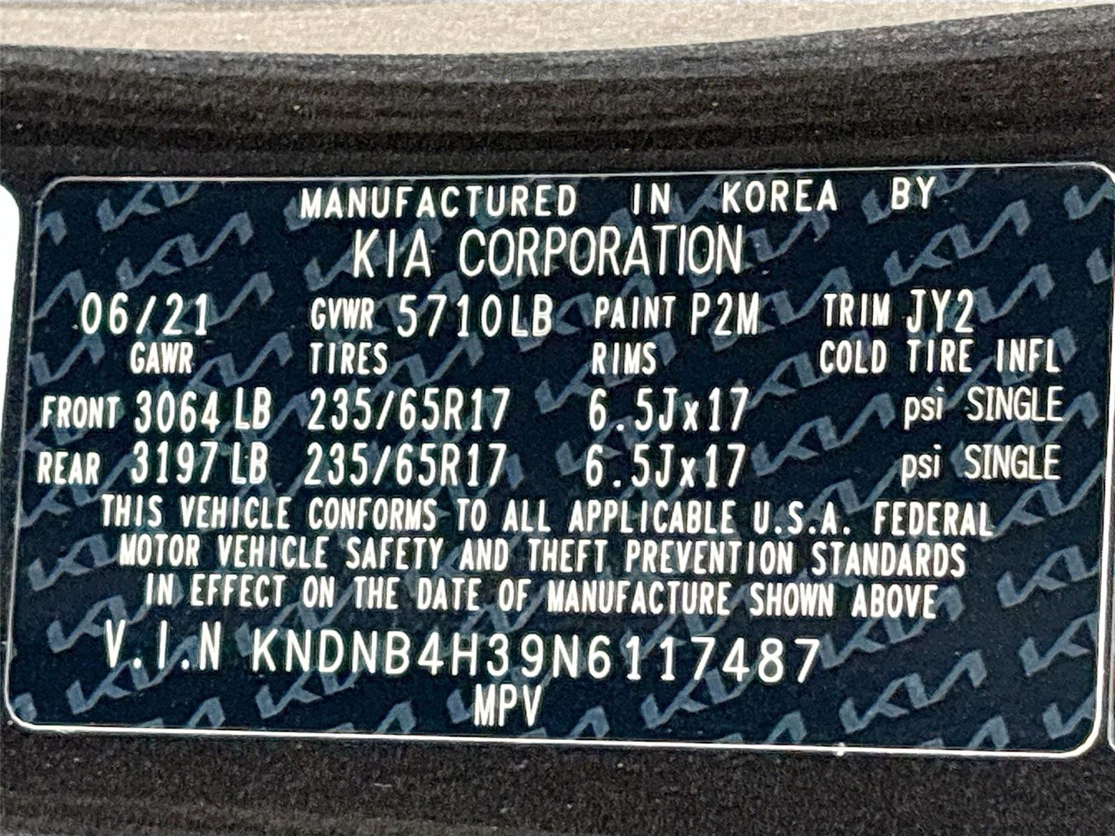 2022 Kia Carnival LX