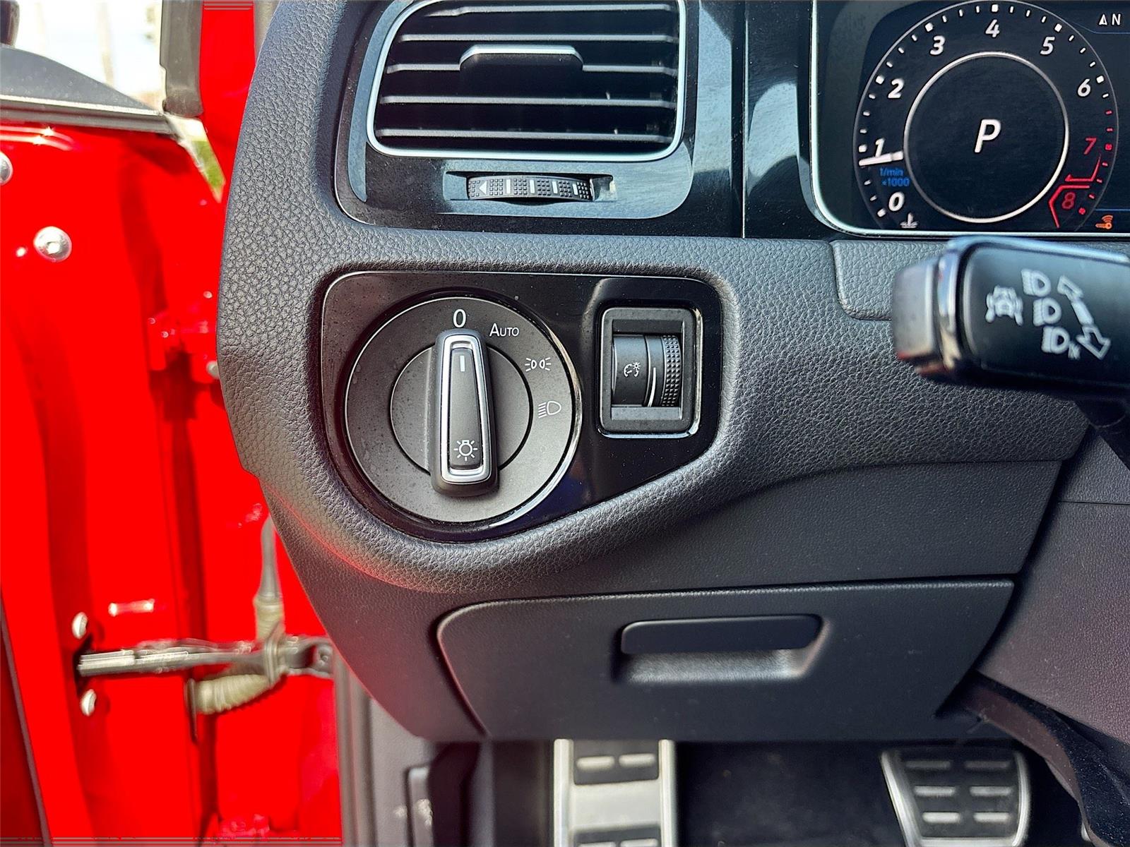 2018 Volkswagen Golf R