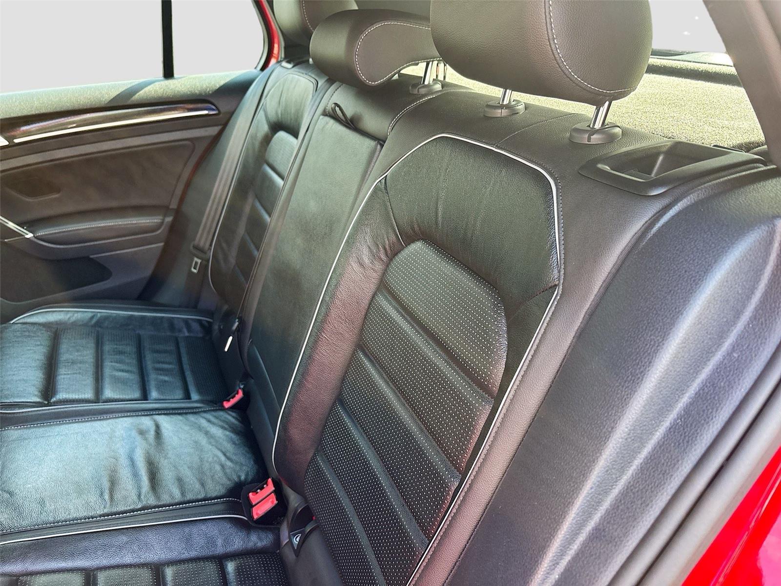 2018 Volkswagen Golf R