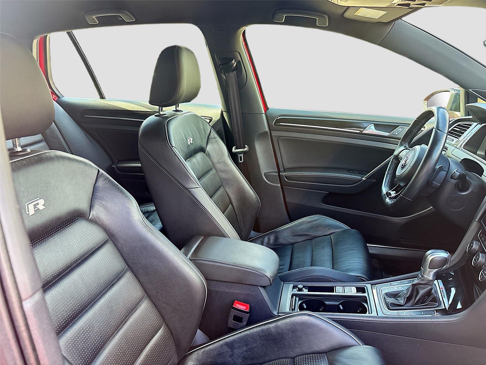 2018 Volkswagen Golf R