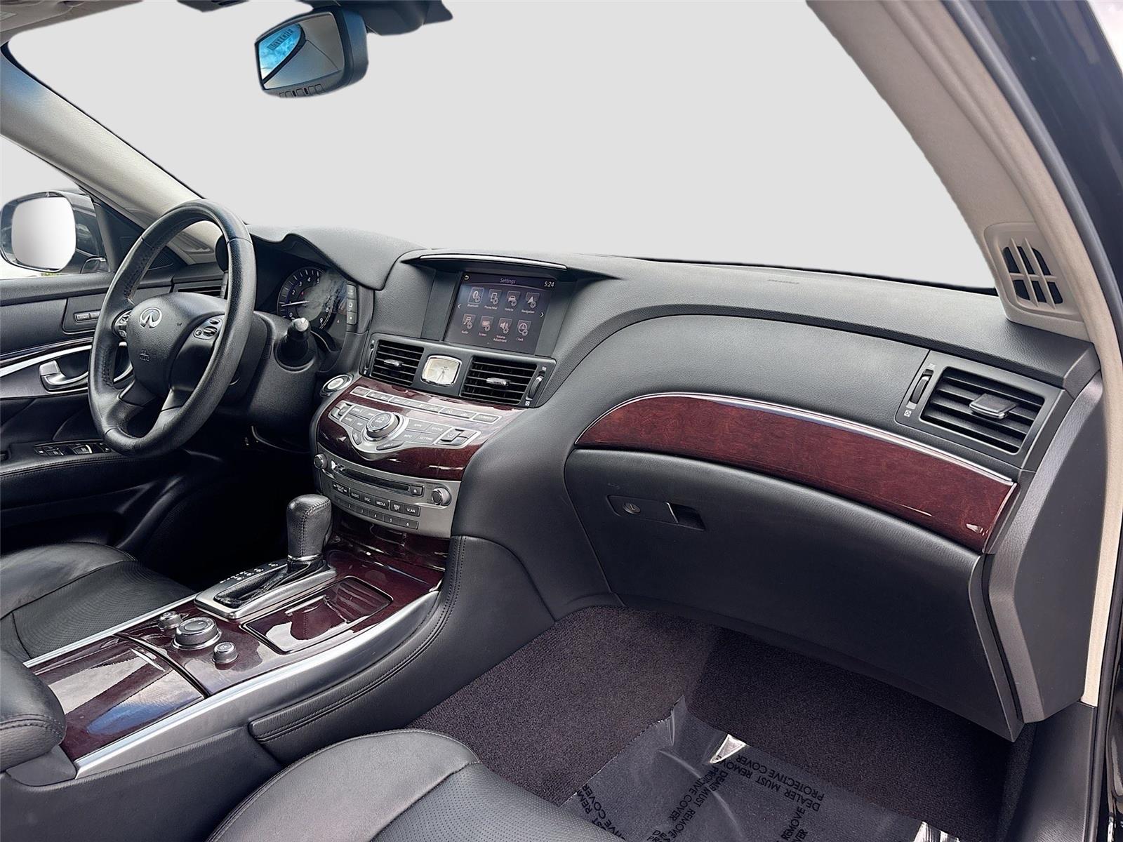 2018 INFINITI Q70 3.7 LUXE