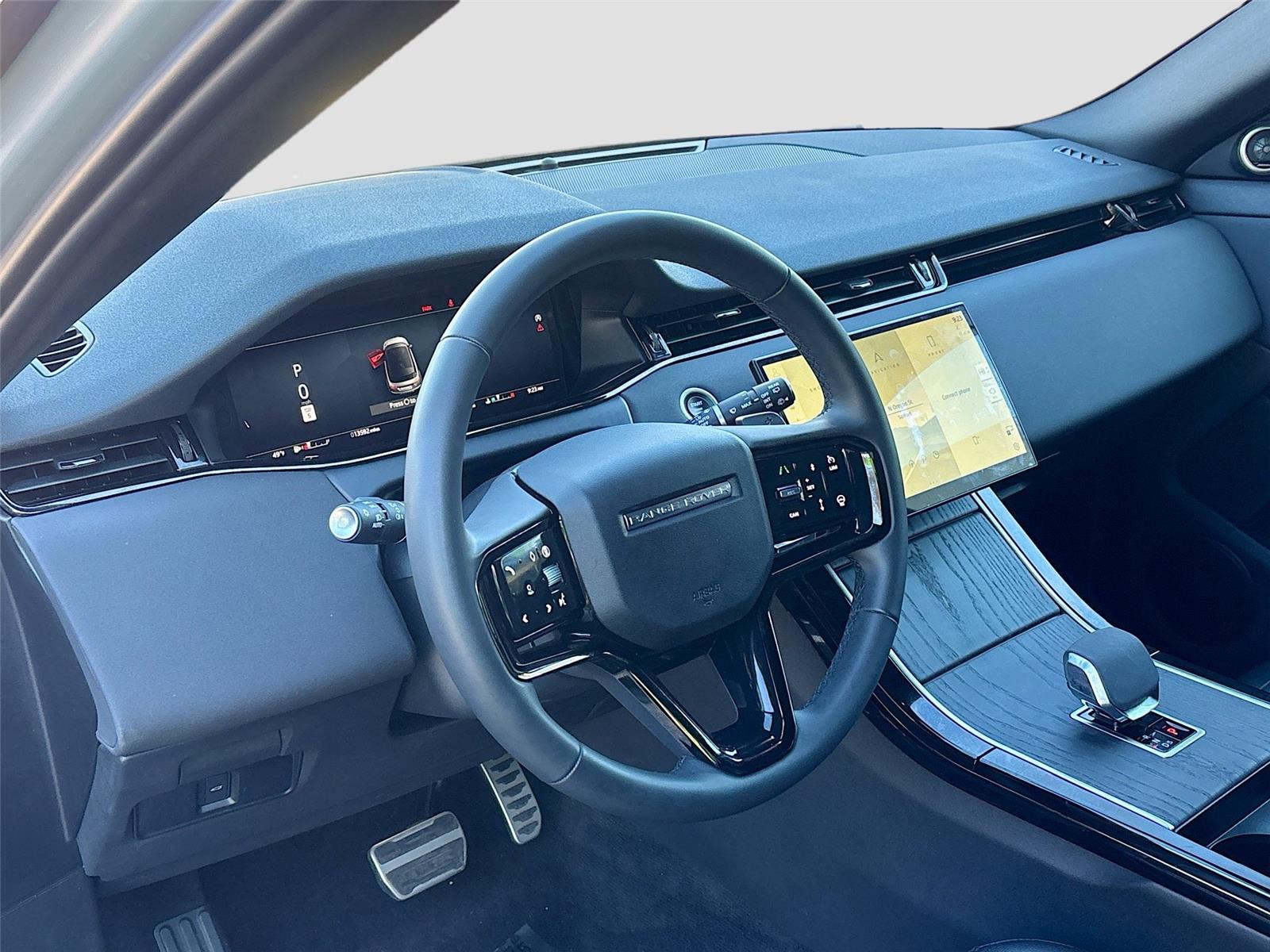 2024 Land Rover Range Rover Evoque Dynamic SE