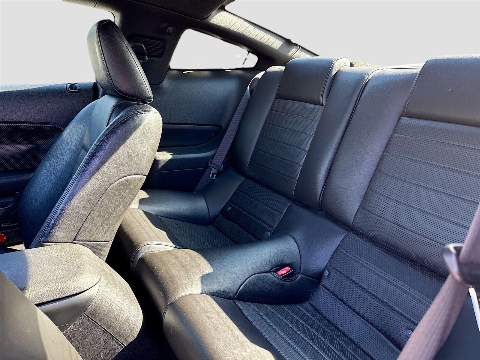 2007 Ford Mustang GT Deluxe