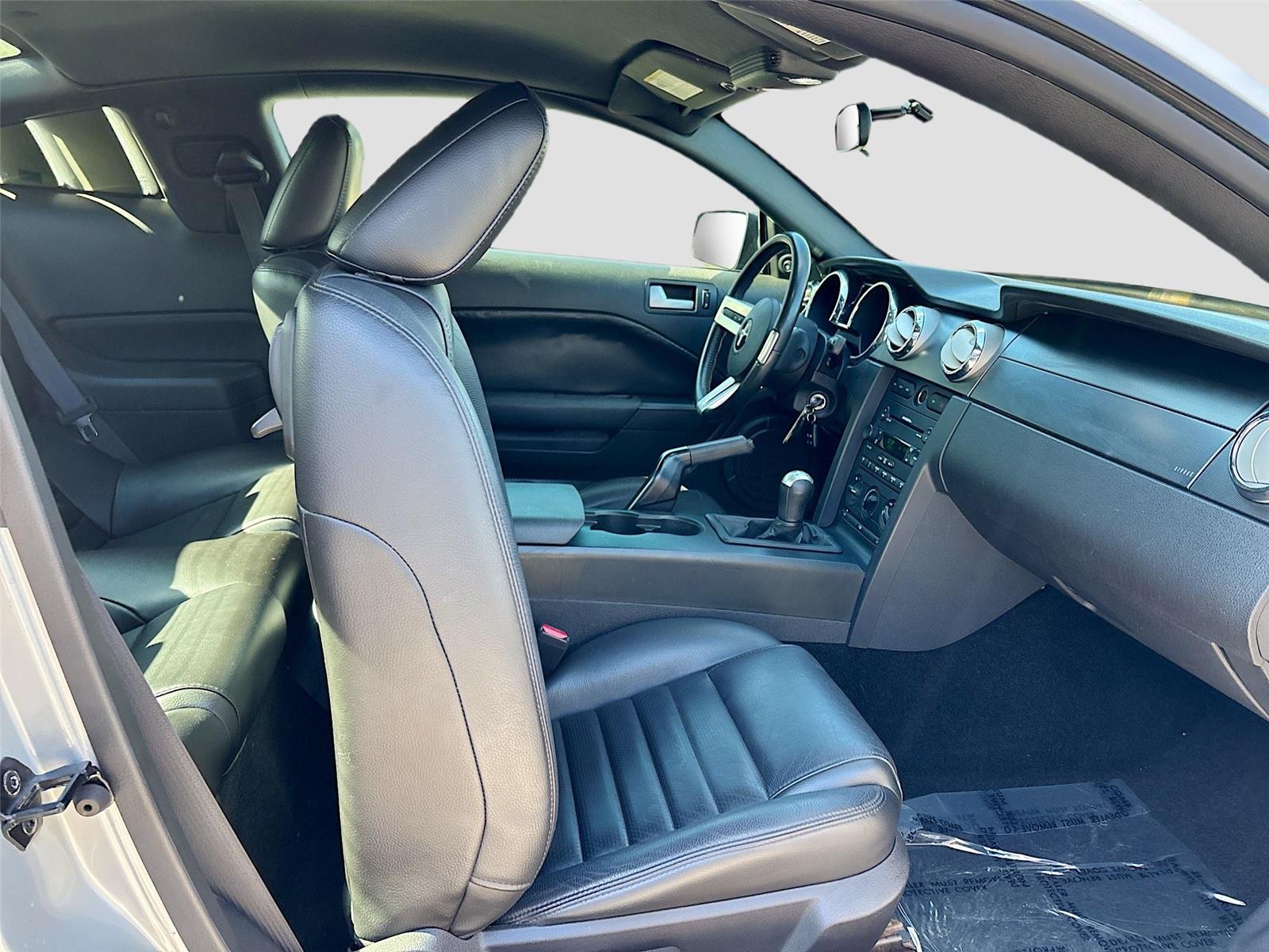 2007 Ford Mustang GT Deluxe