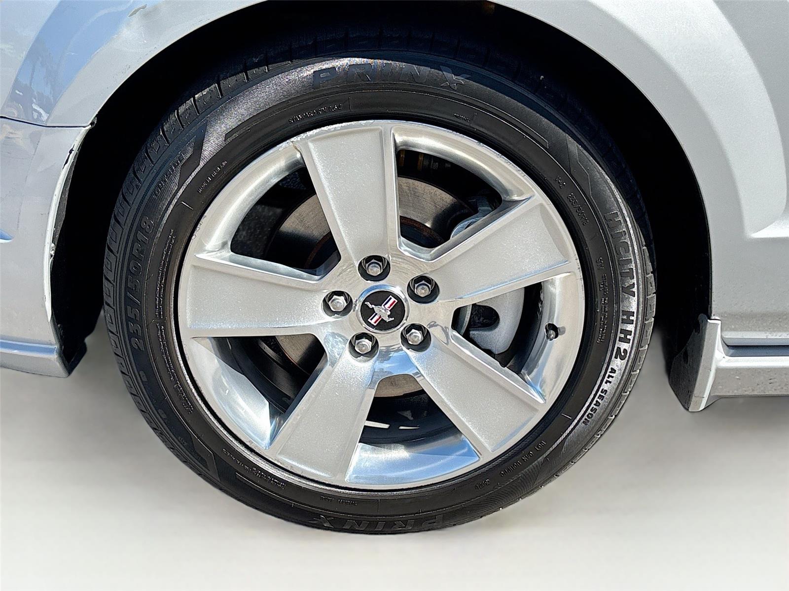 2007 Ford Mustang GT Deluxe