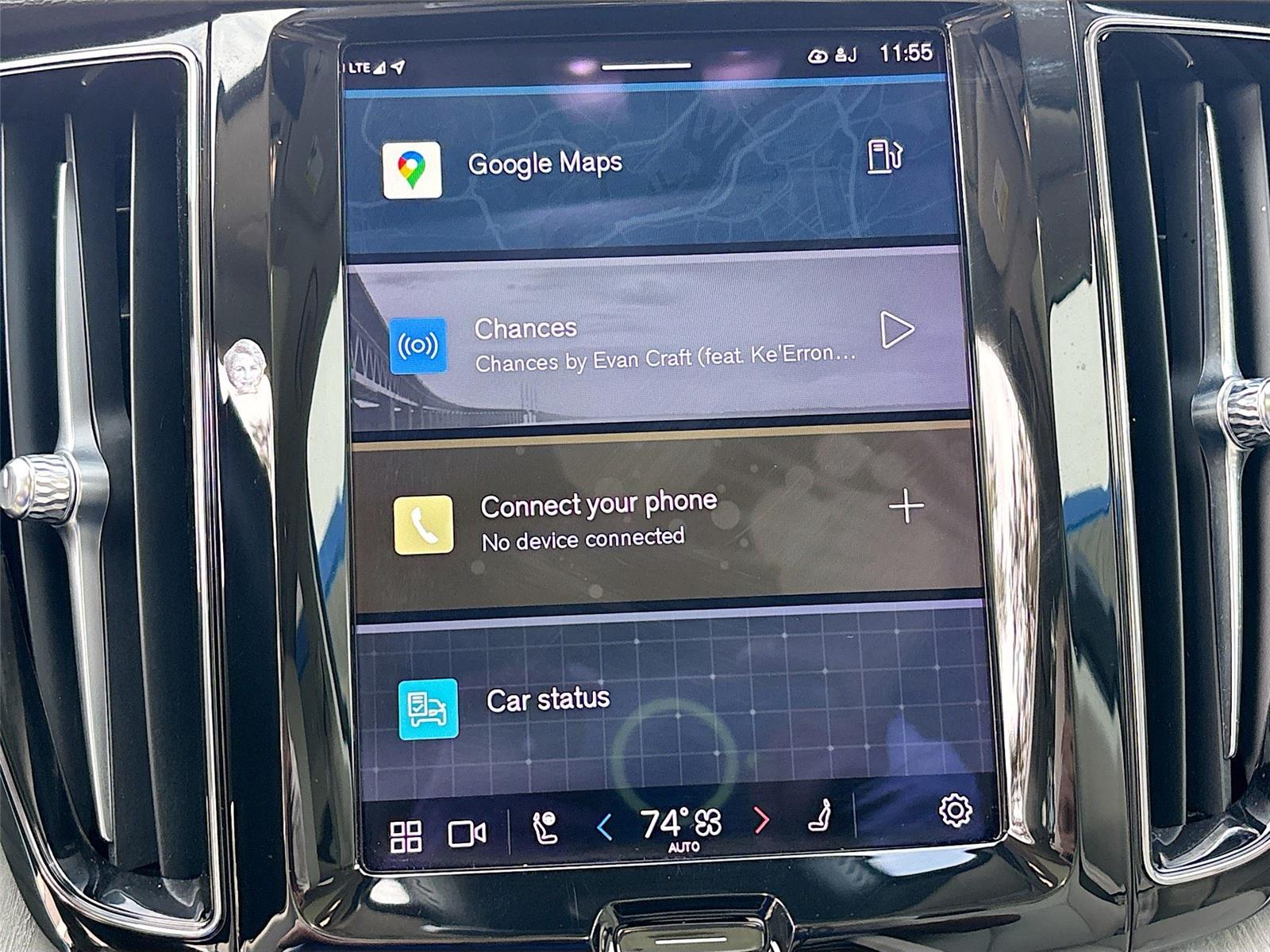 2023 Volvo XC60 Plus Bright Theme