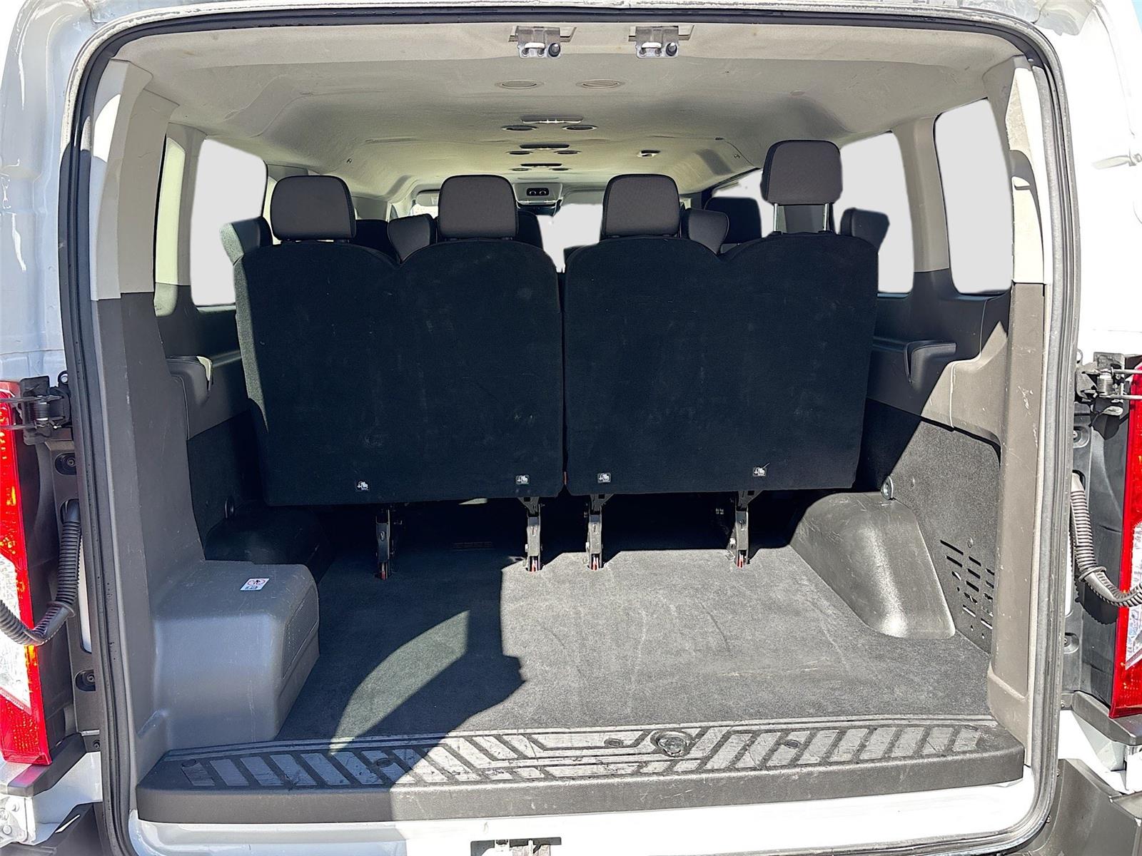 2023 Ford Transit Passenger Wagon XLT