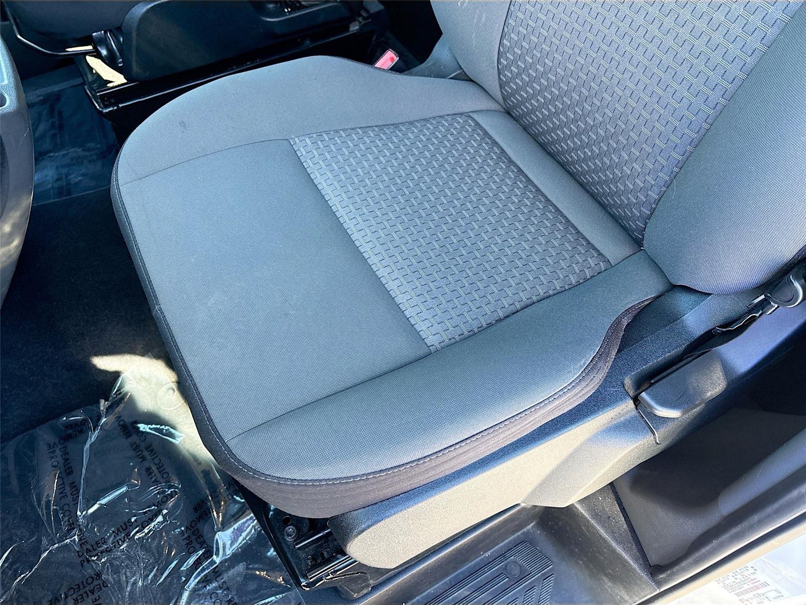 2023 Ford Transit Passenger Wagon XLT