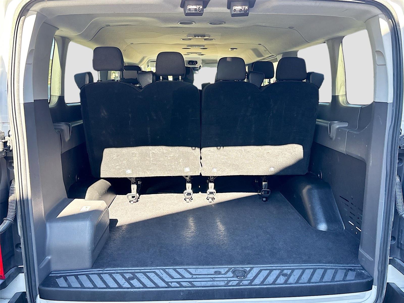 2023 Ford Transit Passenger Wagon XLT