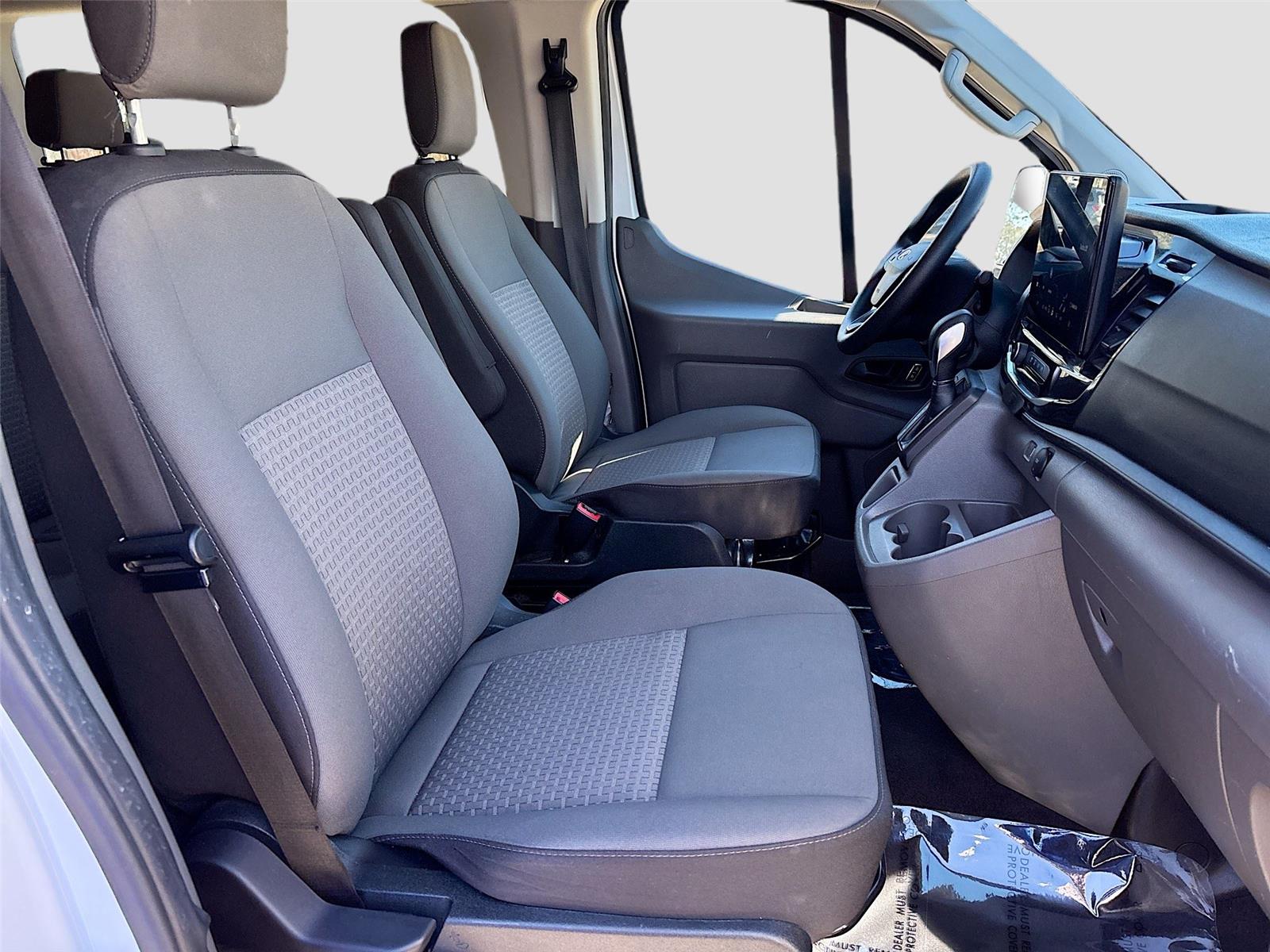 2023 Ford Transit Passenger Wagon XLT