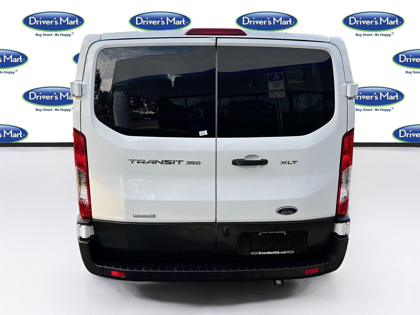 2023 Ford Transit Passenger Wagon XLT