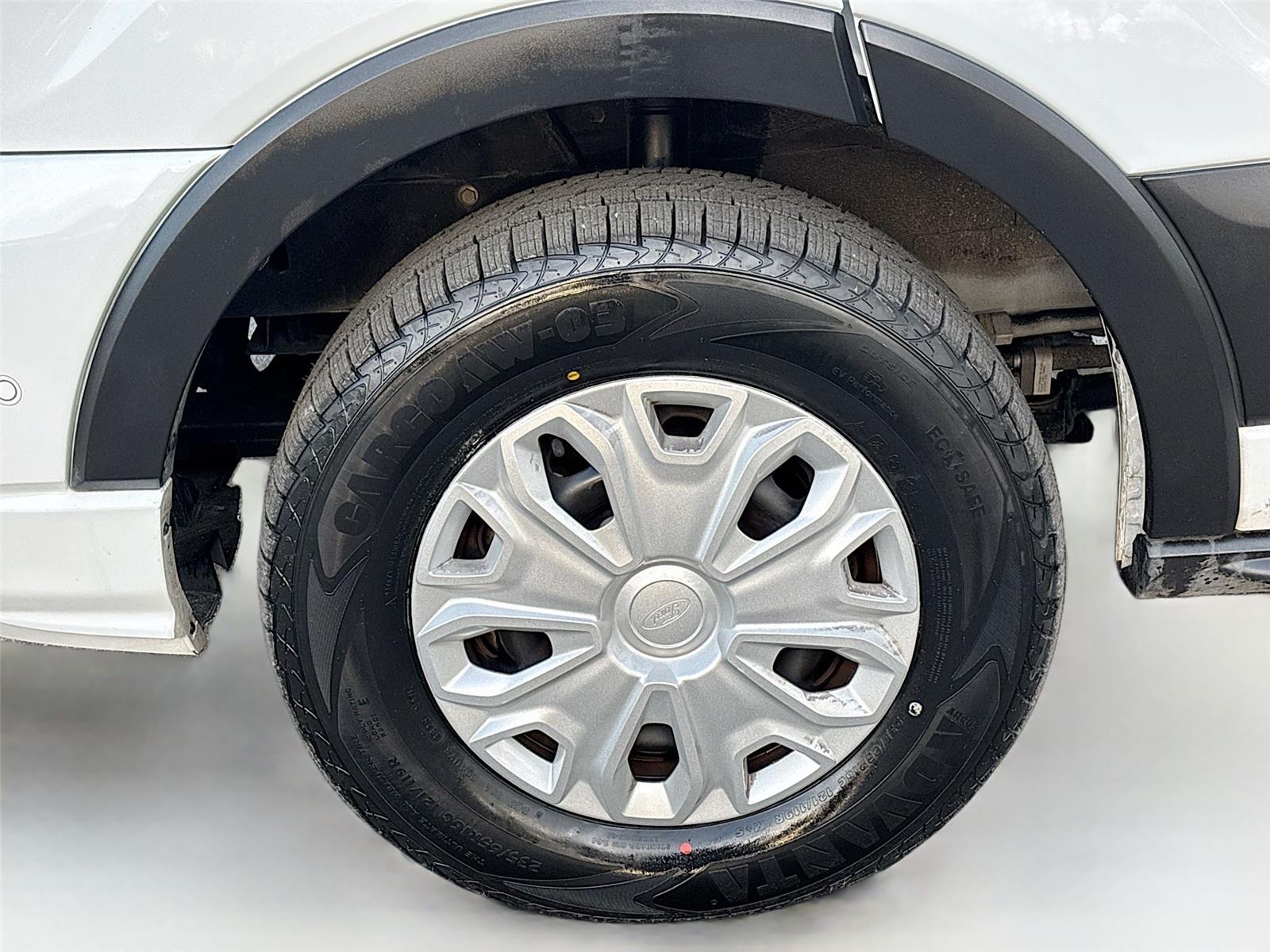 2023 Ford Transit Passenger Wagon XLT