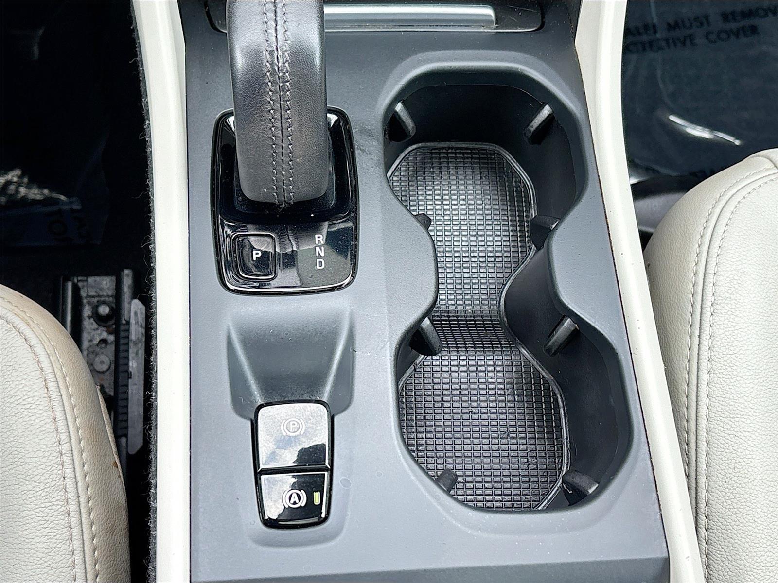 2020 Volvo XC40 Momentum