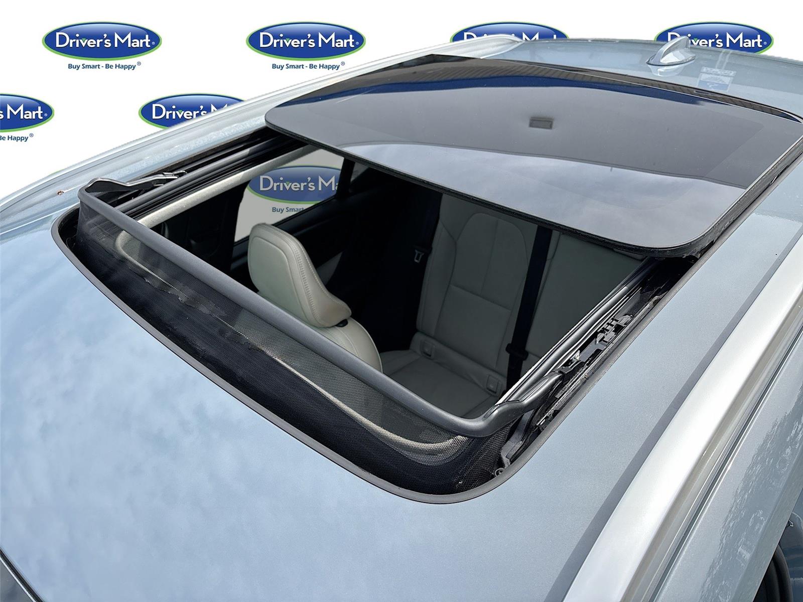 2020 Volvo XC40 Momentum