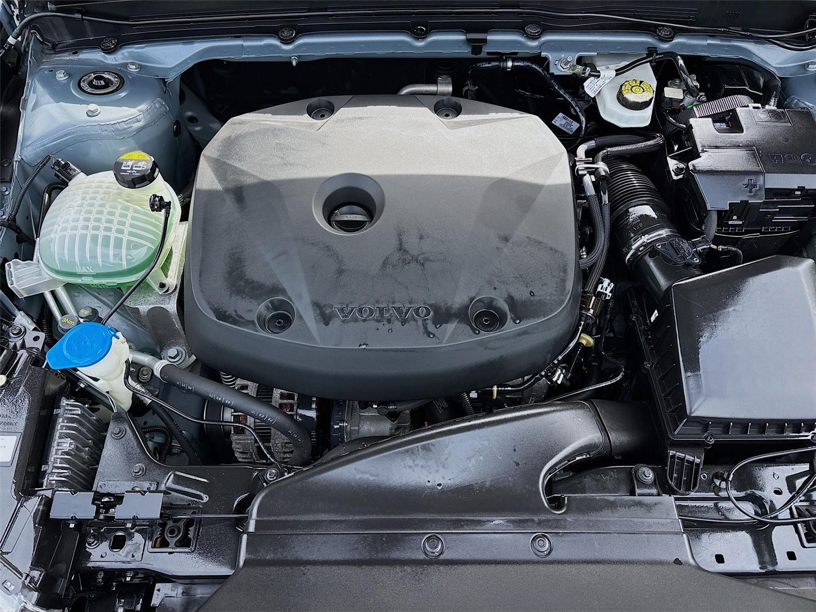 2020 Volvo XC40 Momentum