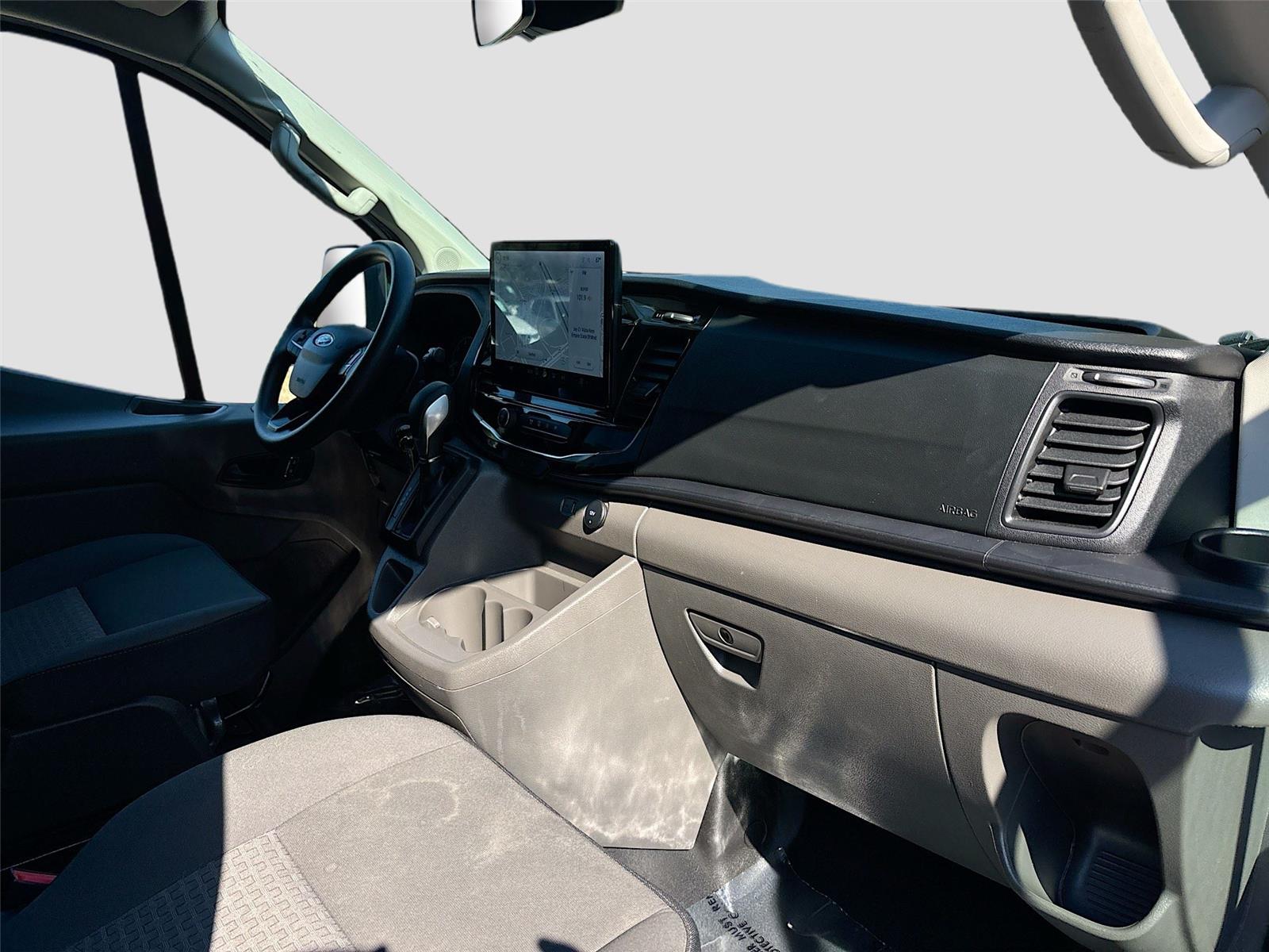 2023 Ford Transit Passenger Wagon XLT