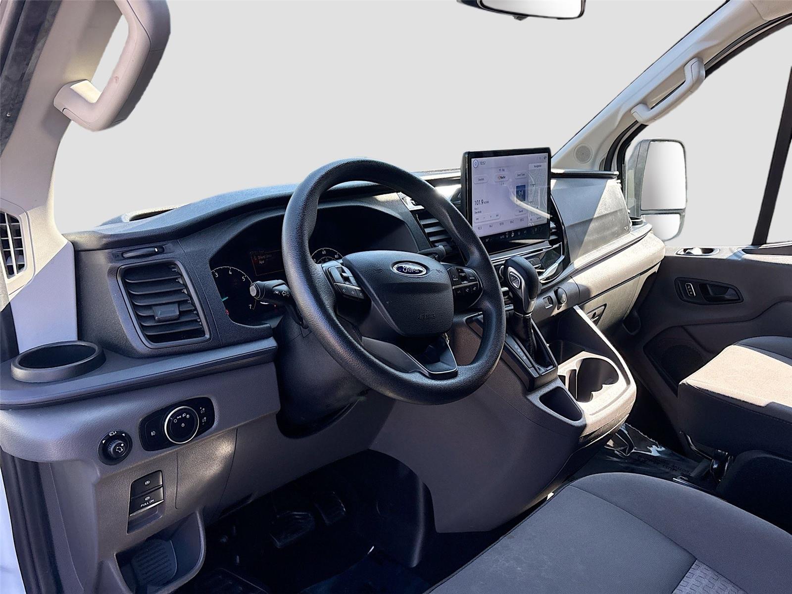 2023 Ford Transit Passenger Wagon XLT