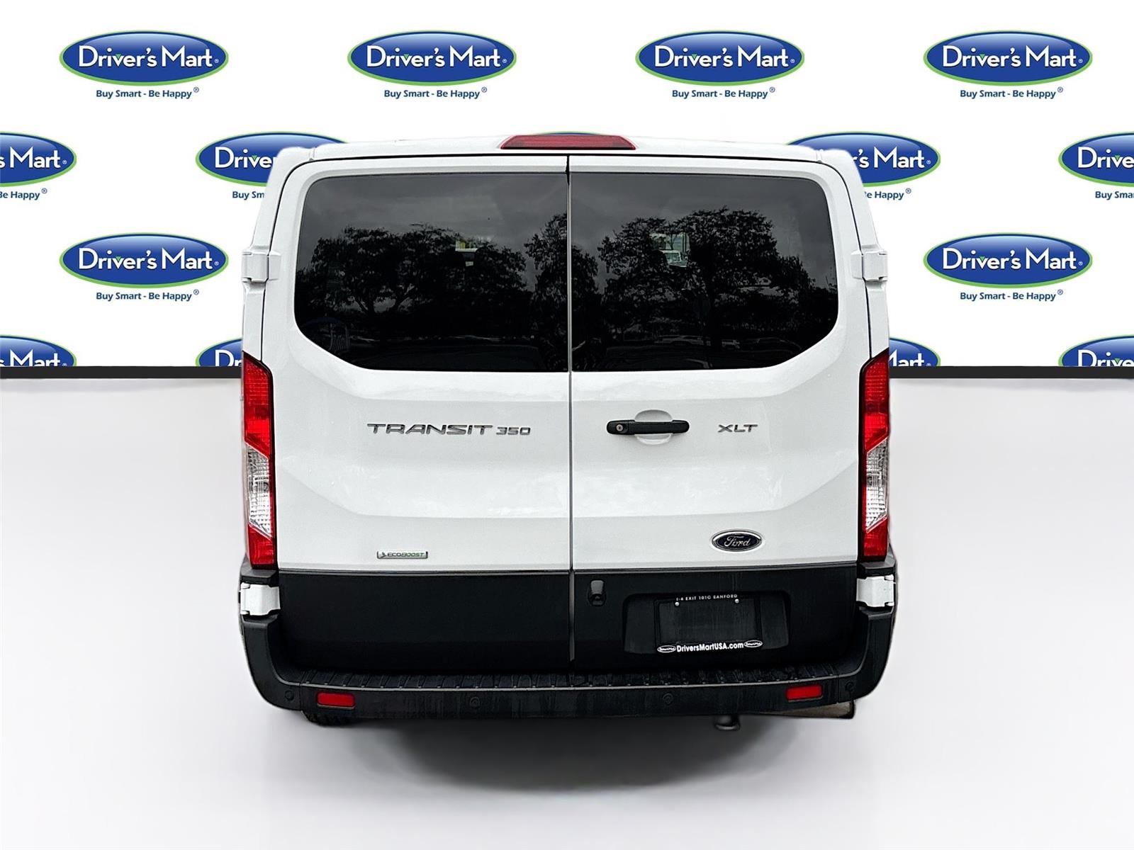 2023 Ford Transit Passenger Wagon XLT