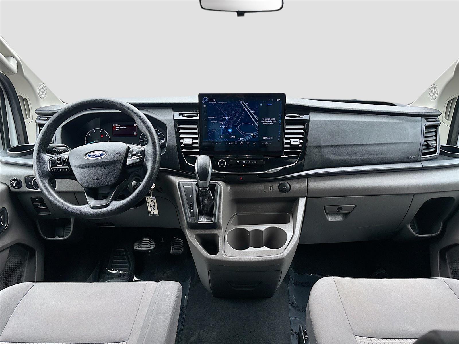 2023 Ford Transit Passenger Wagon XLT