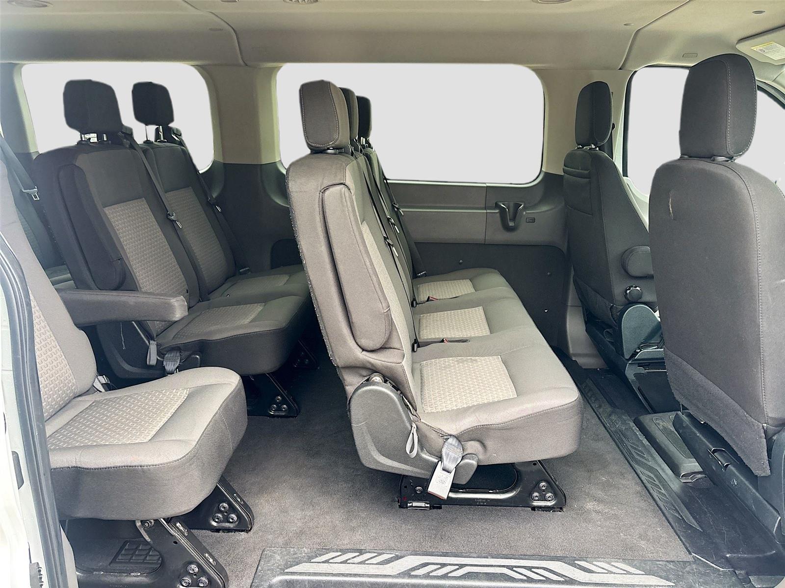 2023 Ford Transit Passenger Wagon XLT